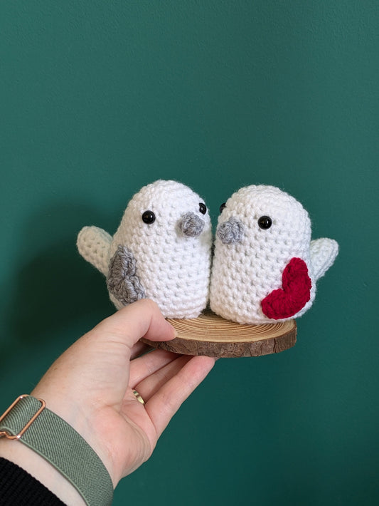 Love Bird Ornament, Wedding, Engagement, Anniversary, Valentine's Gift, LoveBird Decoration, Crochet Bird, Gift for Wife, Girlfriend, Couple