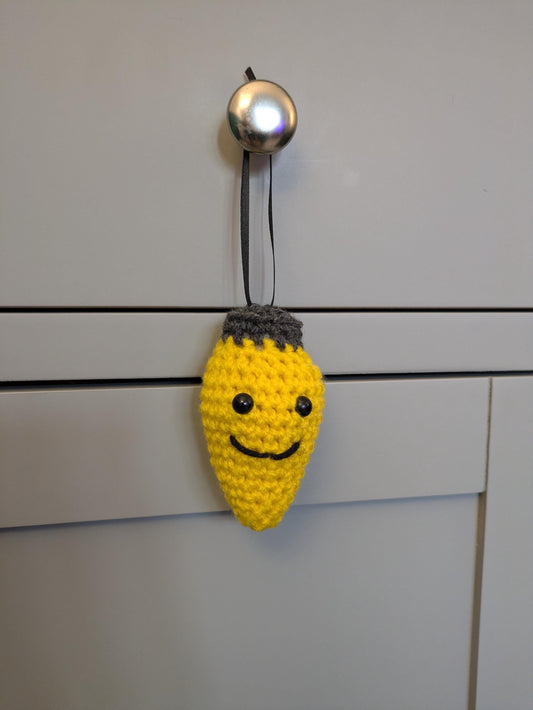 Crochet Christmas Lights, Christmas Tree Bauble with Smiley Face, Amigirumi Decoration, Kawaii, Yellow Fake Light Bulb, Friendly Fairy Light