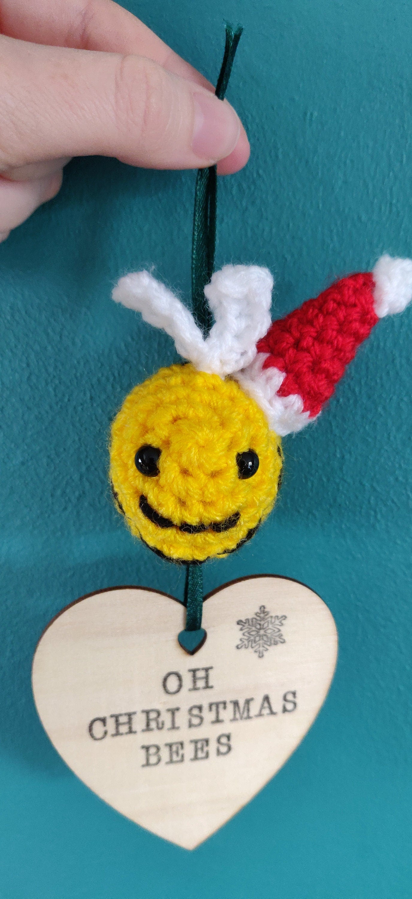 Christmas Bee Decoration, Christmas Honey Bee Ornament, Christmas Eve Box, Bumble Bee Gift for Her, Letterbox Gift, Stocking Filler Woman