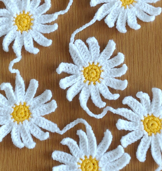 Crochet Daisy Garland, Nursery Bunting, Summer Decor