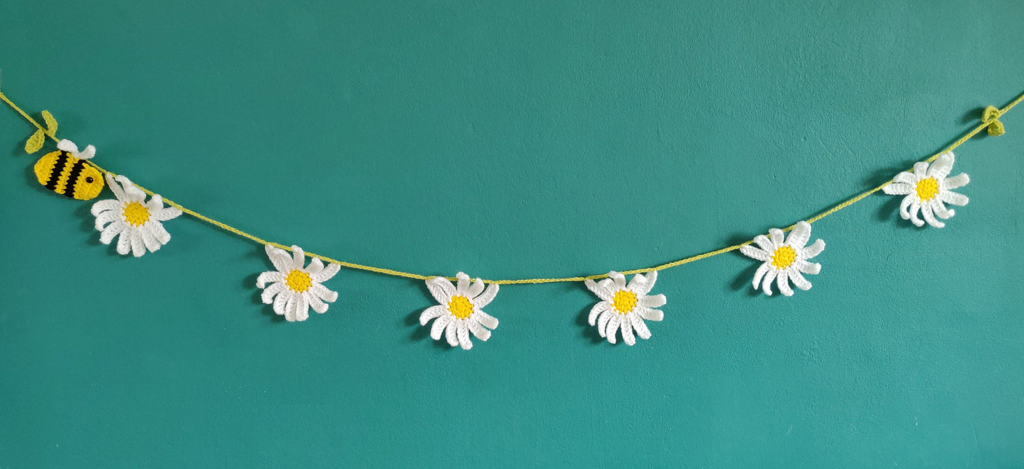 Crochet Daisy Garland, Daisy Chain Bunting, Flower Garland, Artificial Daisy Gifts, Daisy Home Decor, Artificial Flowers, Garland Nursery