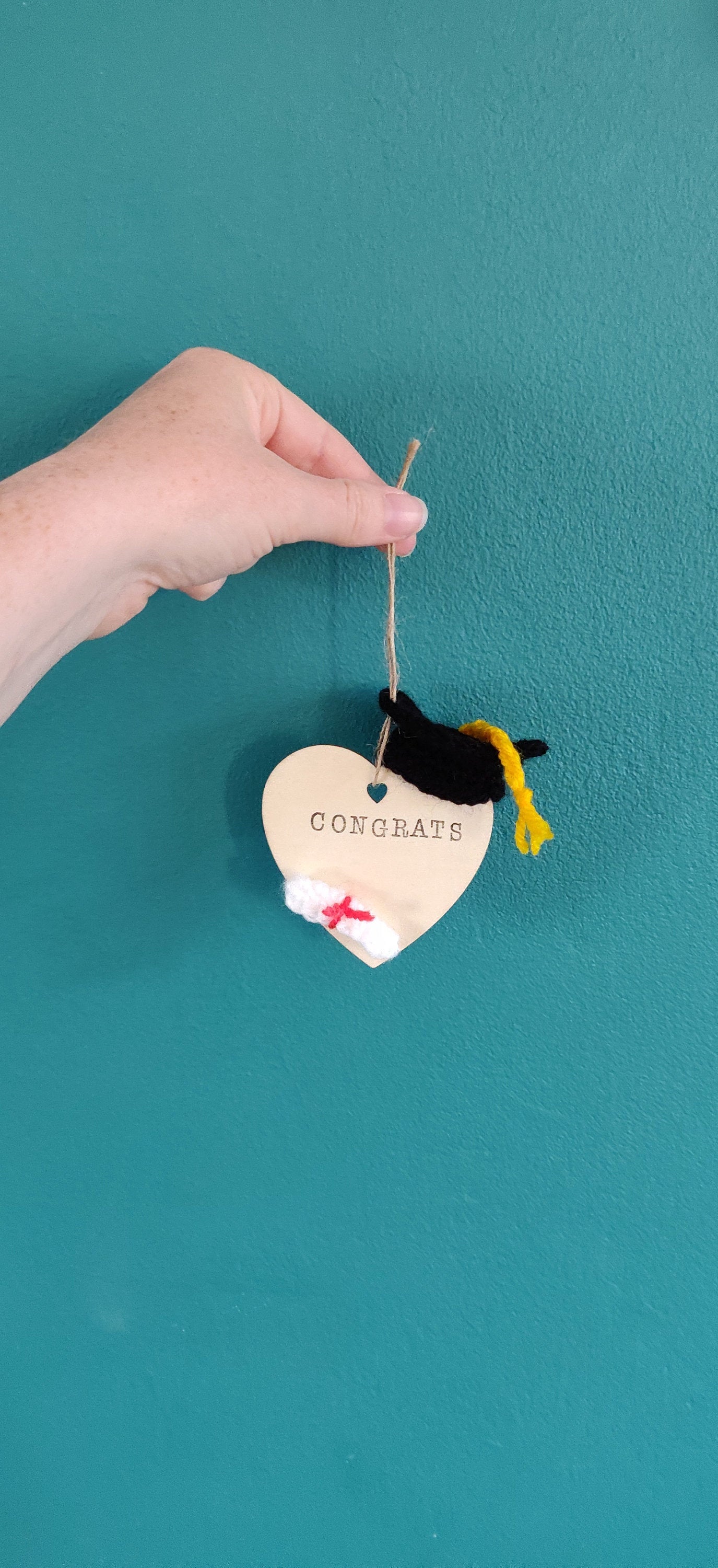 Graduation Cap Hanging Sign, Unique Graduation Gift, Personalised Graduation Present for Her, Graduation Heart Sign, Wooden Graduation