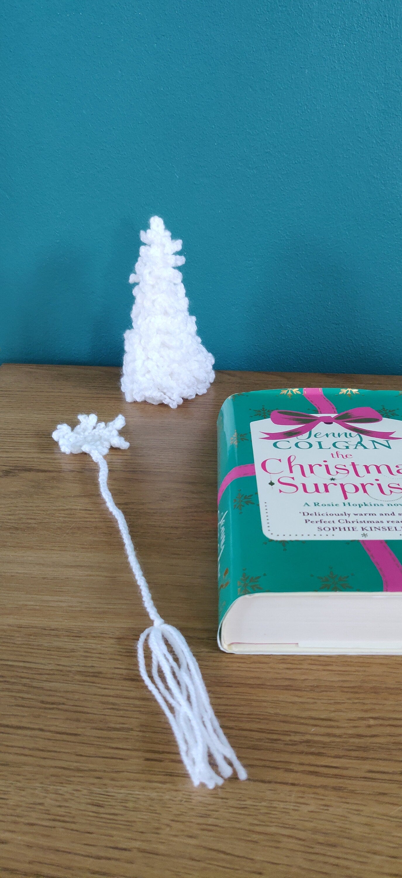 Snowflake Bookmark, Christmas Bookmark, Small Christmas Gift, Christmas Snowflake Decoration, Bookmark Gift for her, Stocking Filler for Her