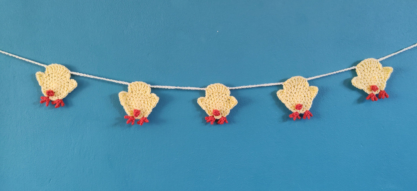 Spring Chick Bunting, Easter Garland Decoration, Yellow Chicken Decoration, Chicken Gift, Chick Crochet, Chick Plush, Yellow Easter Decor