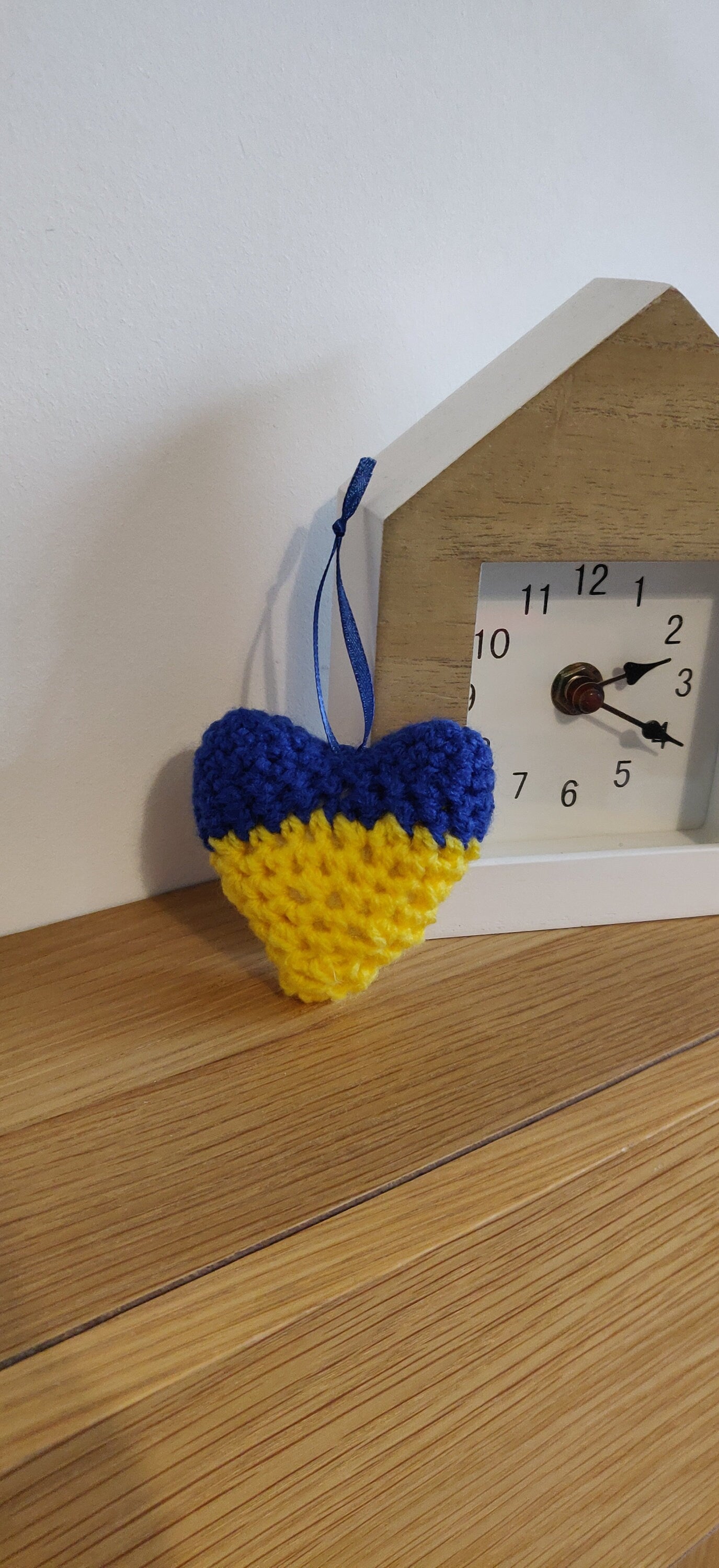 Ukrainian Heart Flag Door Hanger, Charity Ukraine, Support Ukraine, Ukraine Magnet, Ukraine Flag Decoration, Support Ukraine