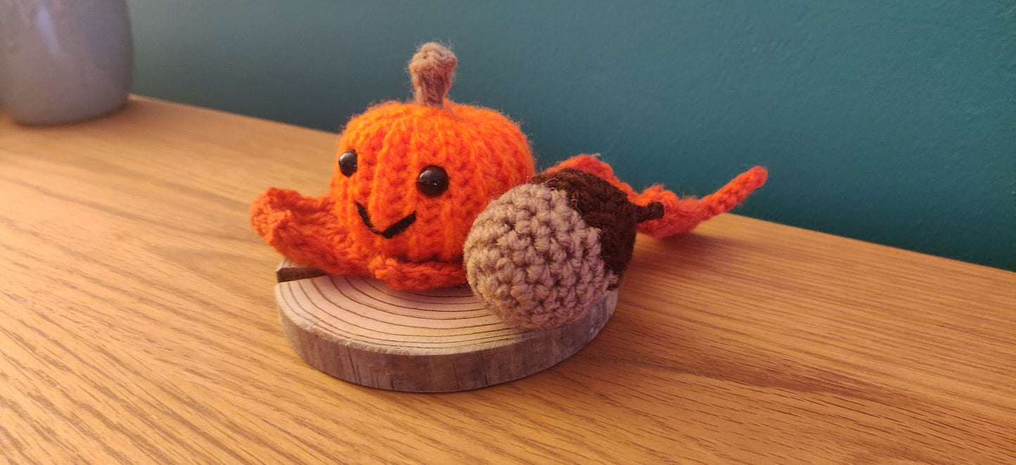 Crochet Pumpkin Ornament: Rustic Autumn Table Centerpiece
