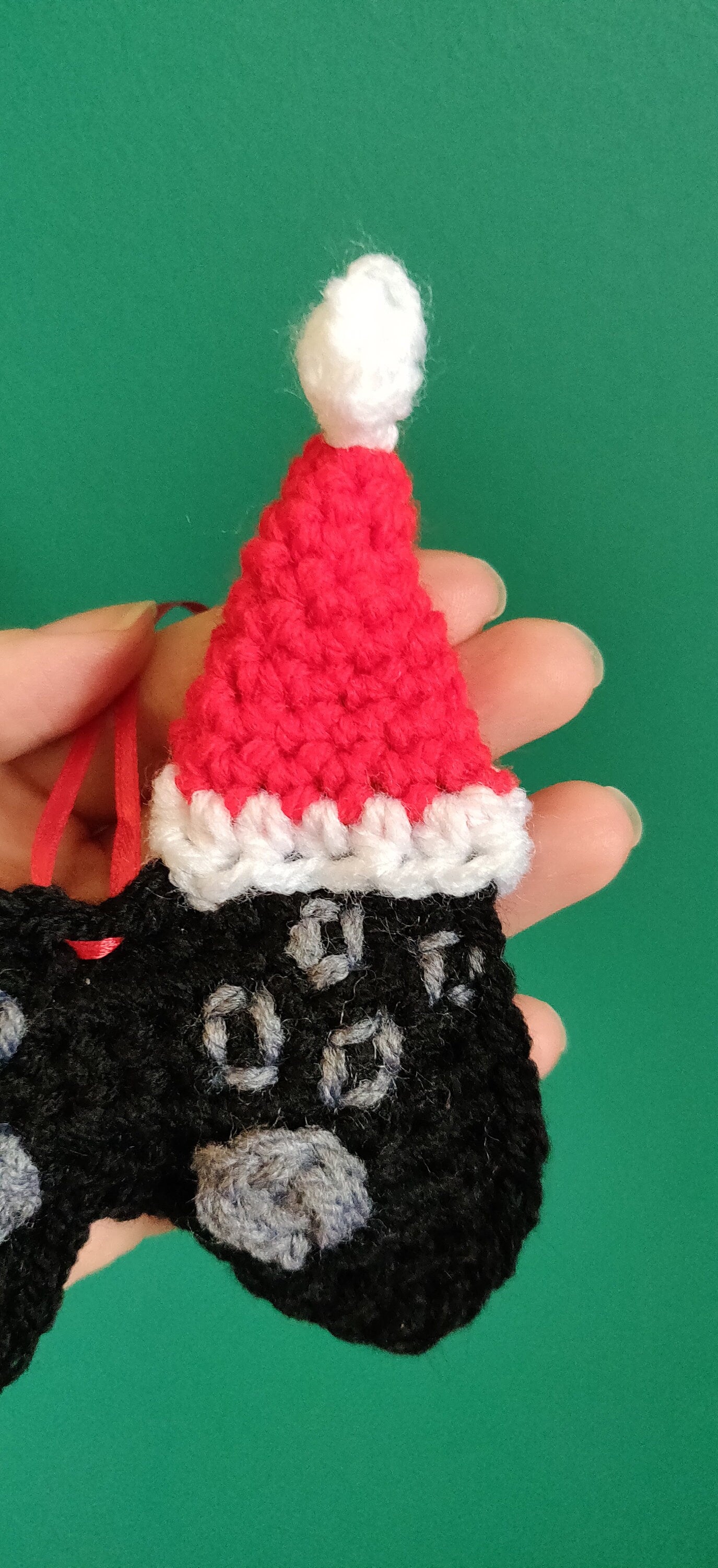 Game Controller Christmas Decoration, Christmas Bauble, Gamer Gift, Game Room Decor, Christmas Tree Ornament, Crochet Gaming Gift, Santa Hat