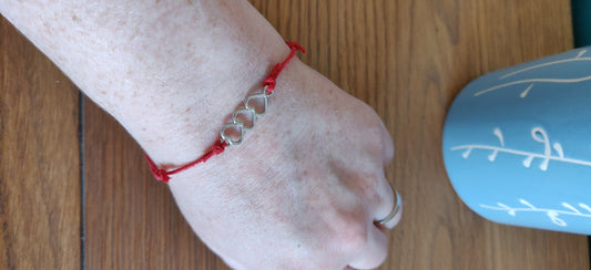 Happy Valentine's Day Bracelet, Red Heart Charm Bracelet, Adjustable Bracelet for Wife or Girlfriend, Valentine's Card, Heart Charm