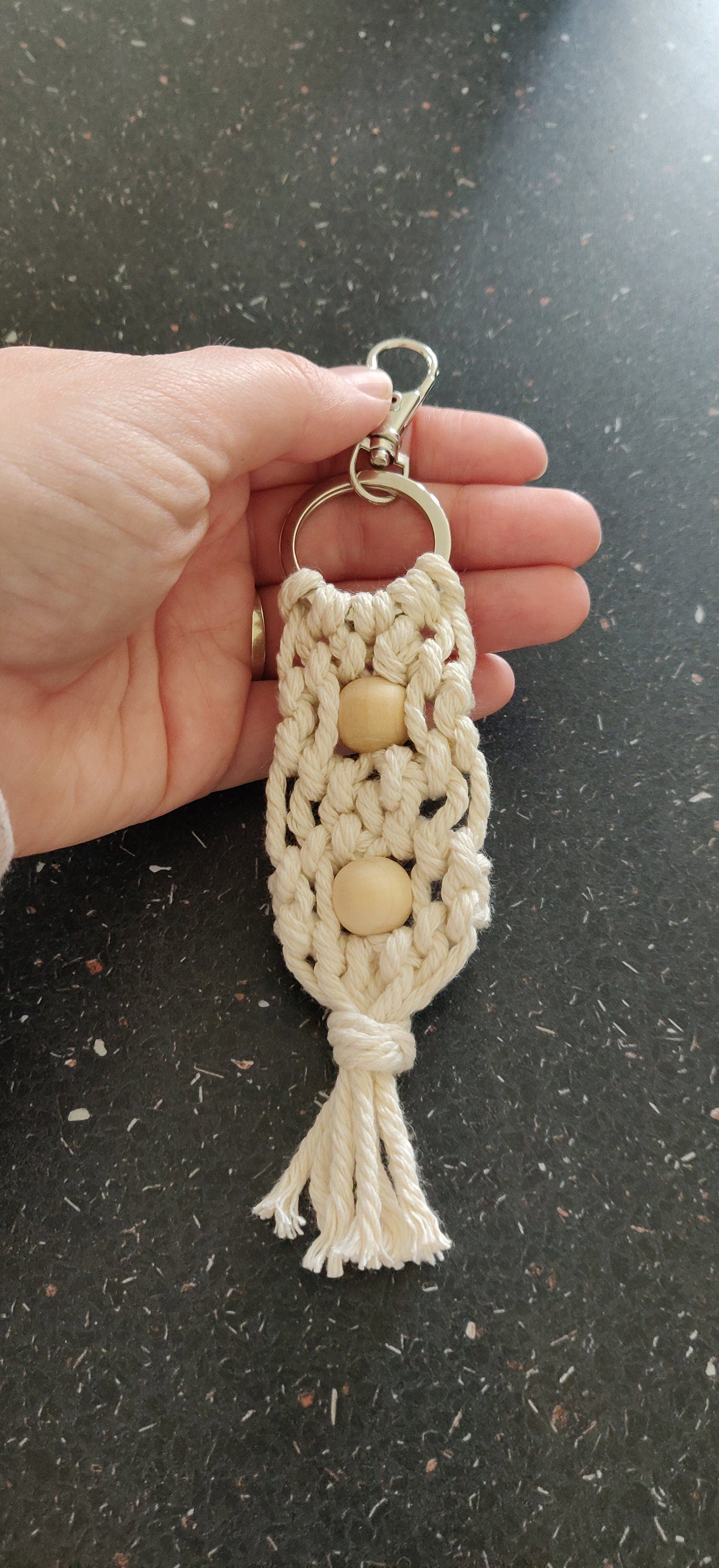 Cream Macrame Keyring, Beaded Keychain, Bag Accessories, Birthday Gift for her, Car Key Accessories, Boho Keyring, Handmade Macrame Gift