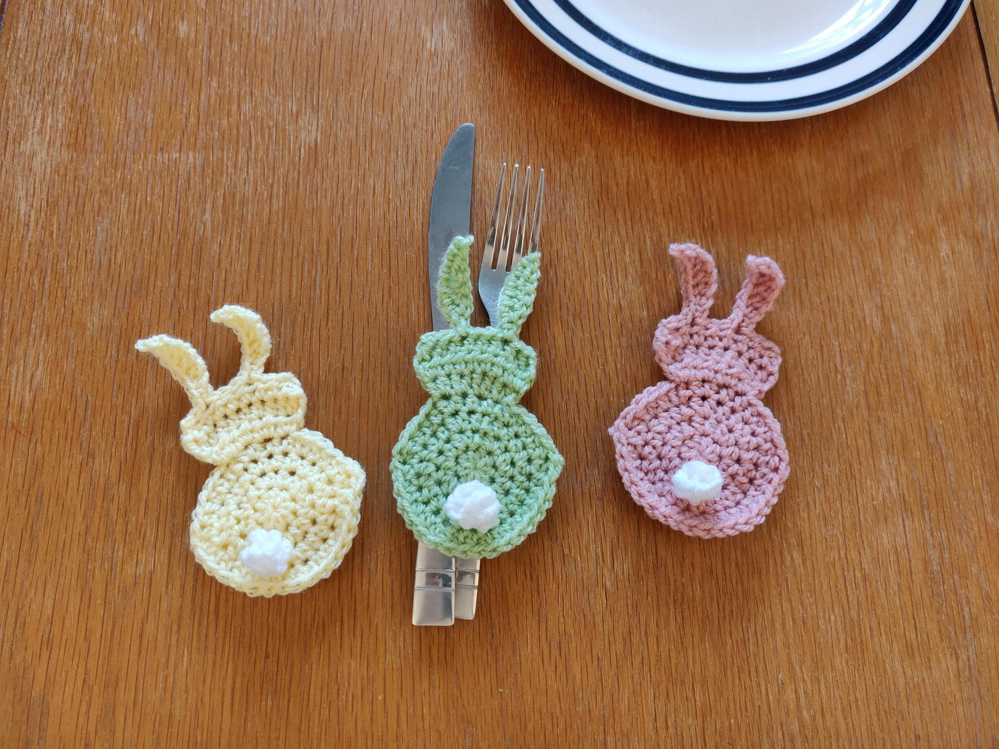 Easter Bunny Cutlery Holder, Carrot Cutlery Pouch, Easter Table Decoration, Pastel Bunny, Crochet Rabbit, Housewarming Gift, Bunny Tail, Ear