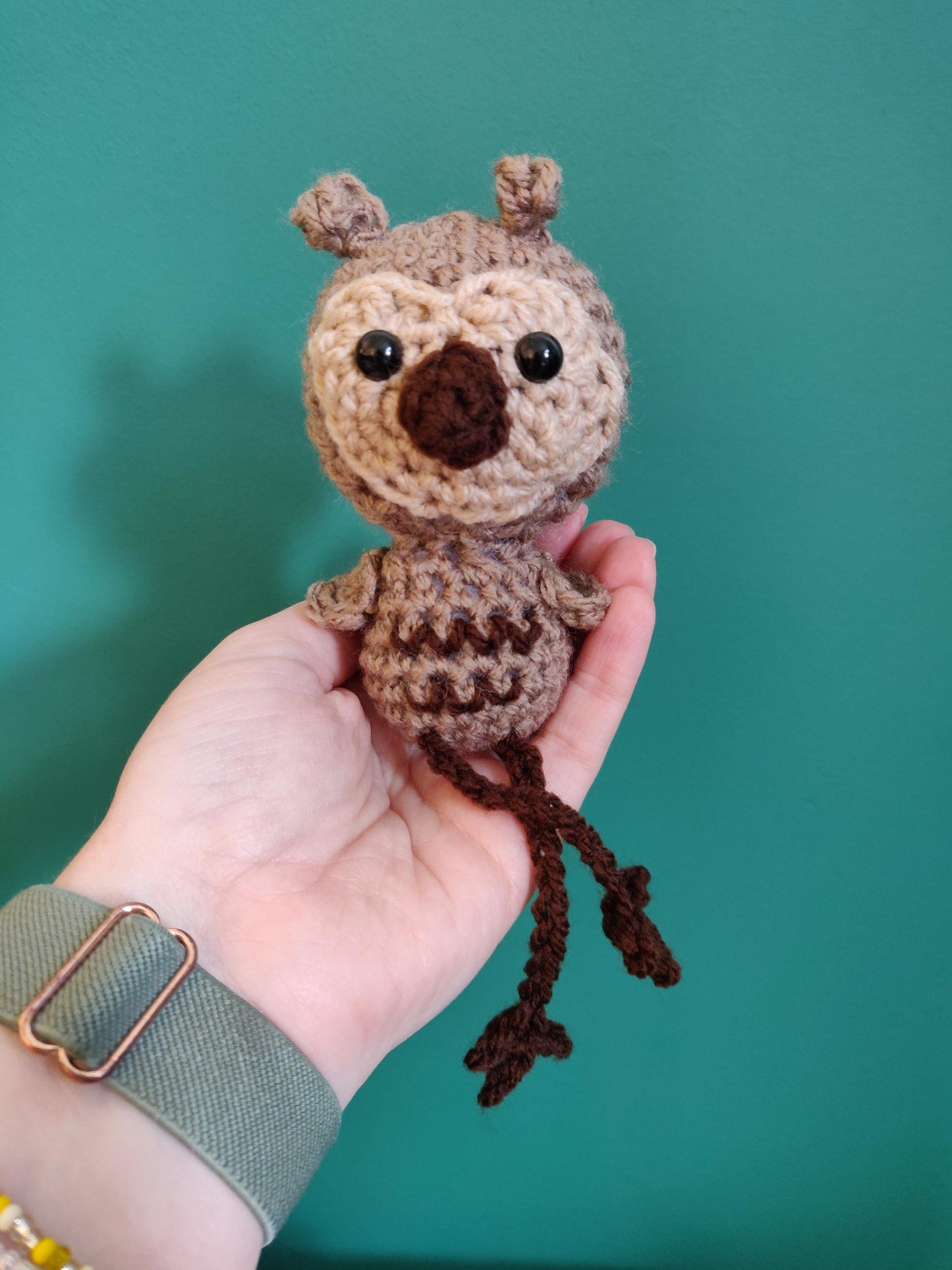 Owl Shelf Sitter, Brown Owl Home Decoration, Crochet Bird Ornament, Wise Owl Gift, Owl Figurine, Christmas Ornament, Autumn Decor