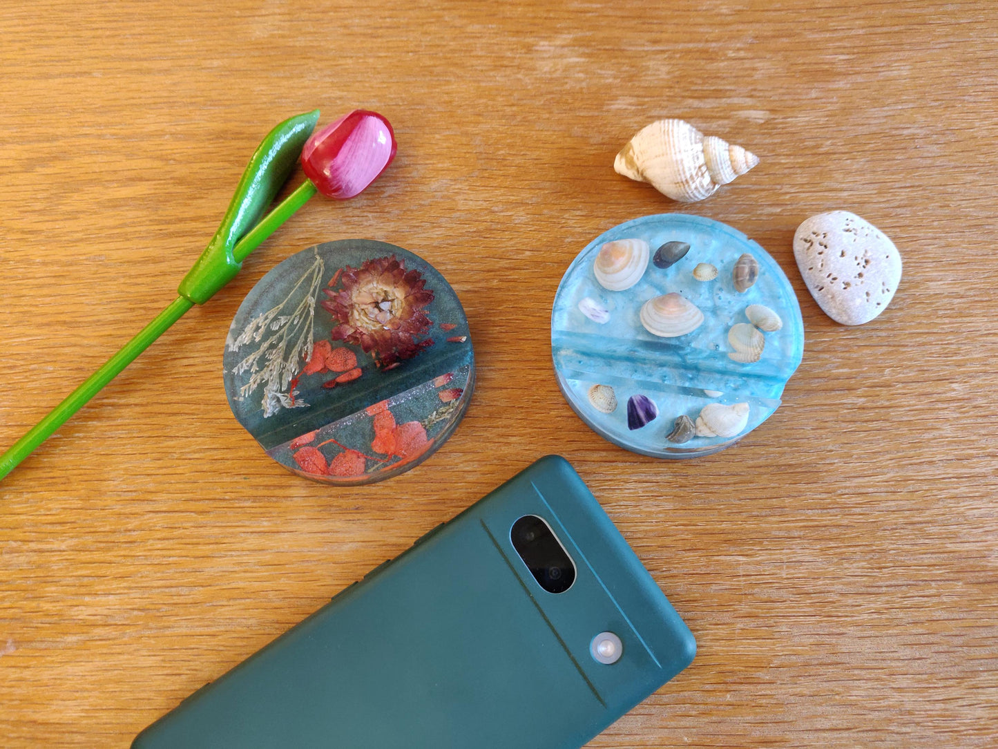 Emerald Green Resin Phone Stand, Dried Floral Desk Decor