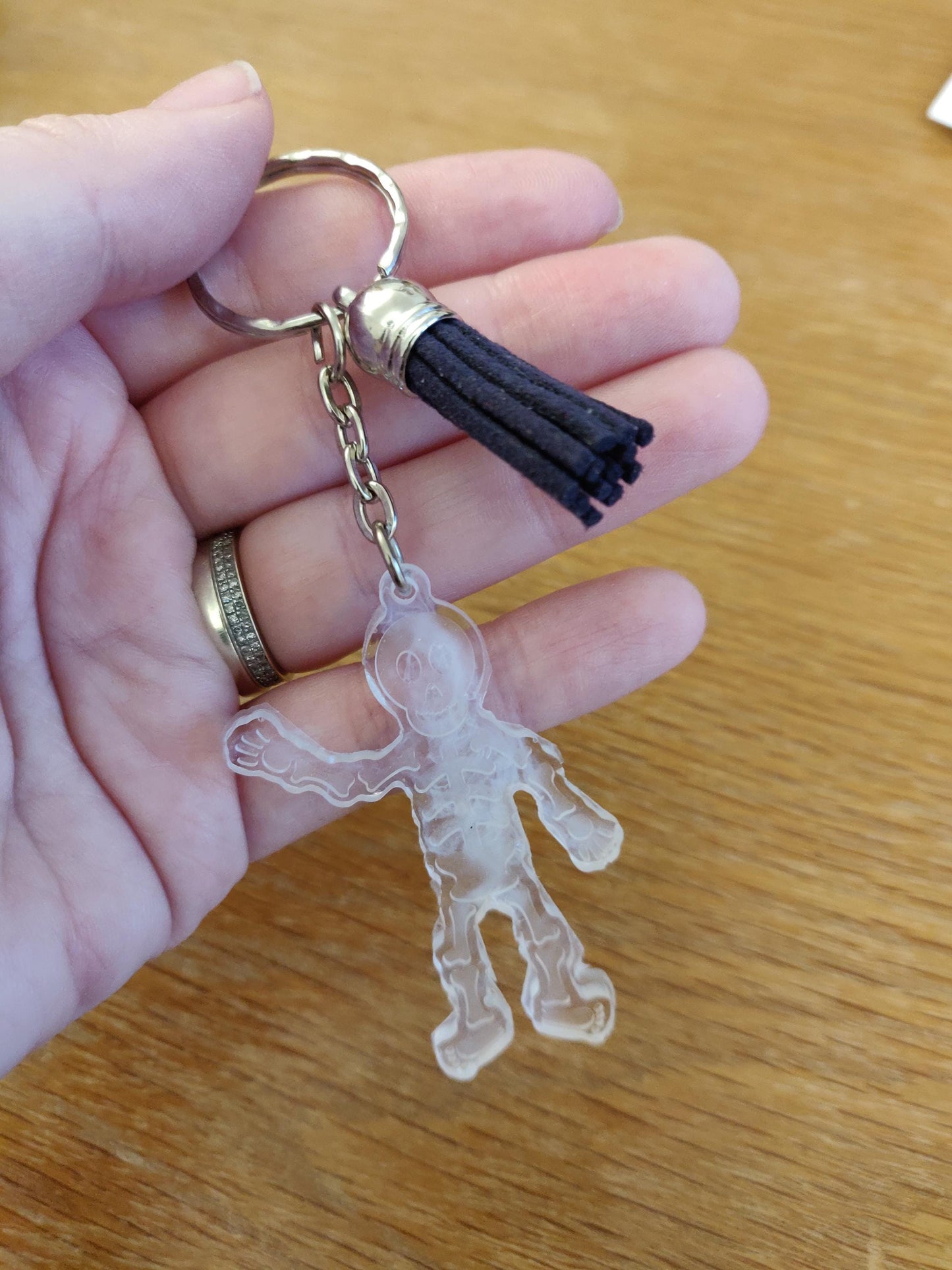 Skeleton Keychain, Halloween Keyring, White Resin Skeleton Decoration, Bag Charm, Black Tassel