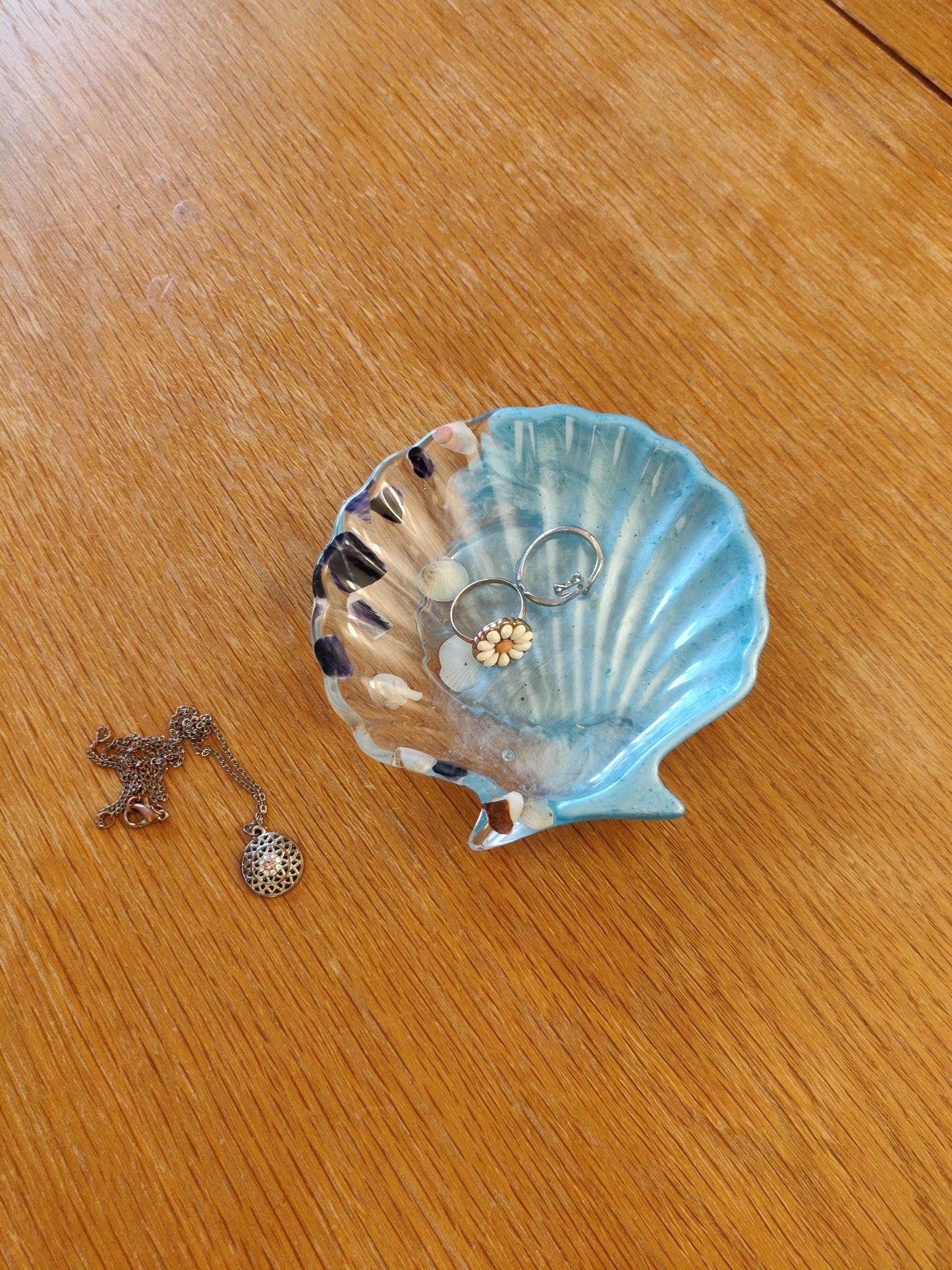 Shell Trinket Dish, Resin Ring Tray, Sea and Shell Resin Jewellery Storage, Bedroom  Beach Decor, Birthday Gift for Mum or Nanna