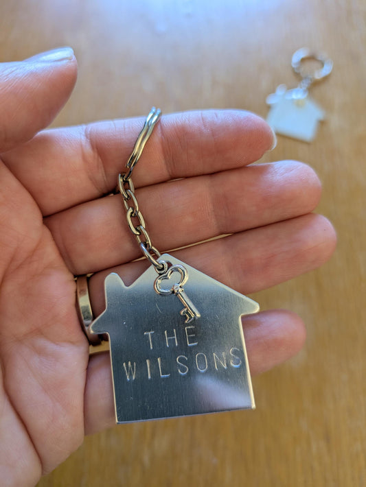 Personalized House Keychain, New Home Gift, Custom Family Name Keyring, Housewarming, First Home Keychain, Home Sweet Home, Moving Date