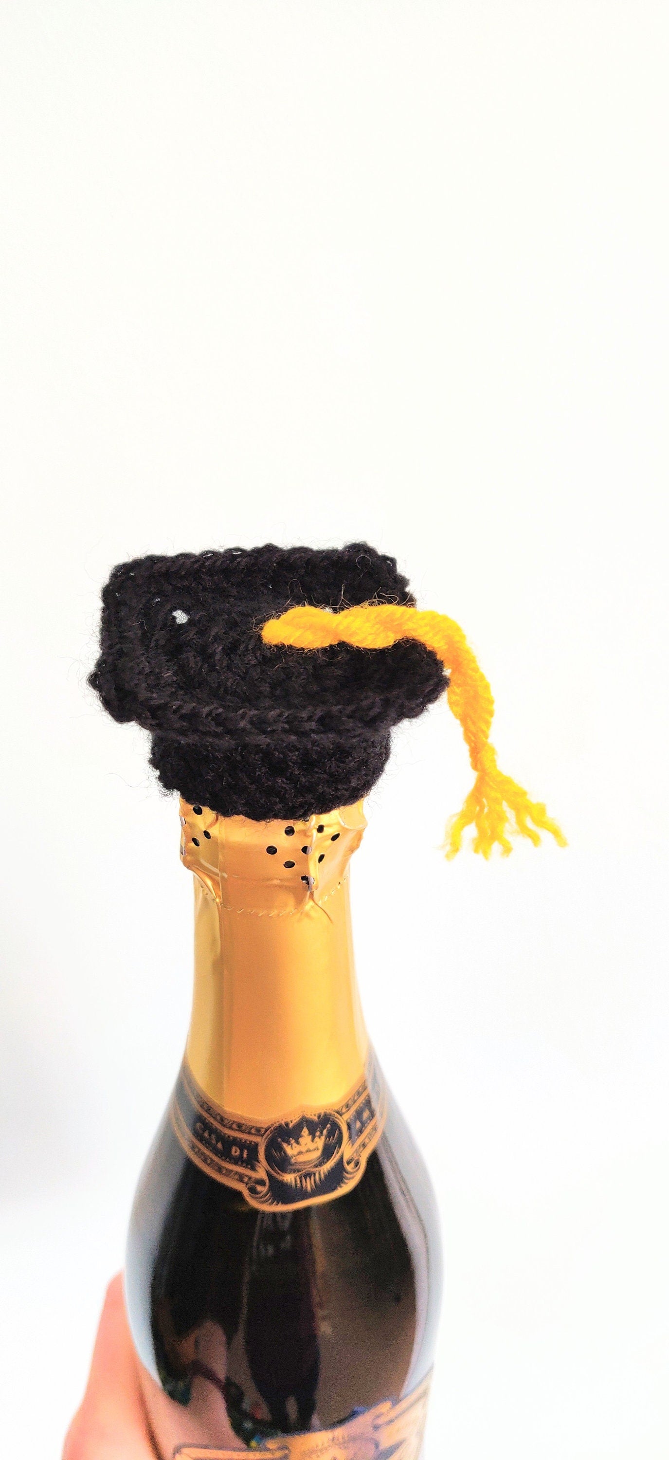 Crochet Graduation Cap Bottle Topper: Mortarboard Gift