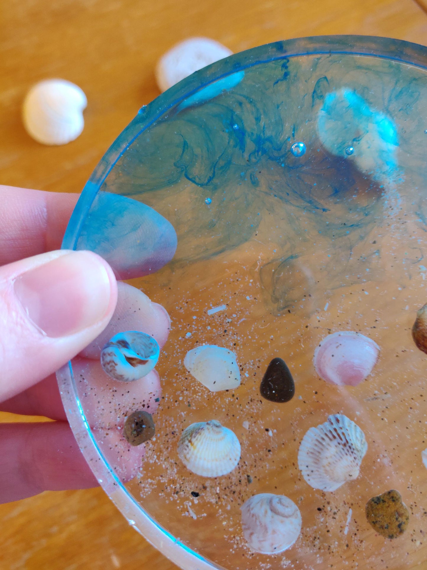 Seashell Resin Coaster for Beach Lovers, Beach House Decor, Ocean Inspired Handmade Coaster with Real Shells and Sand, Mini Shells