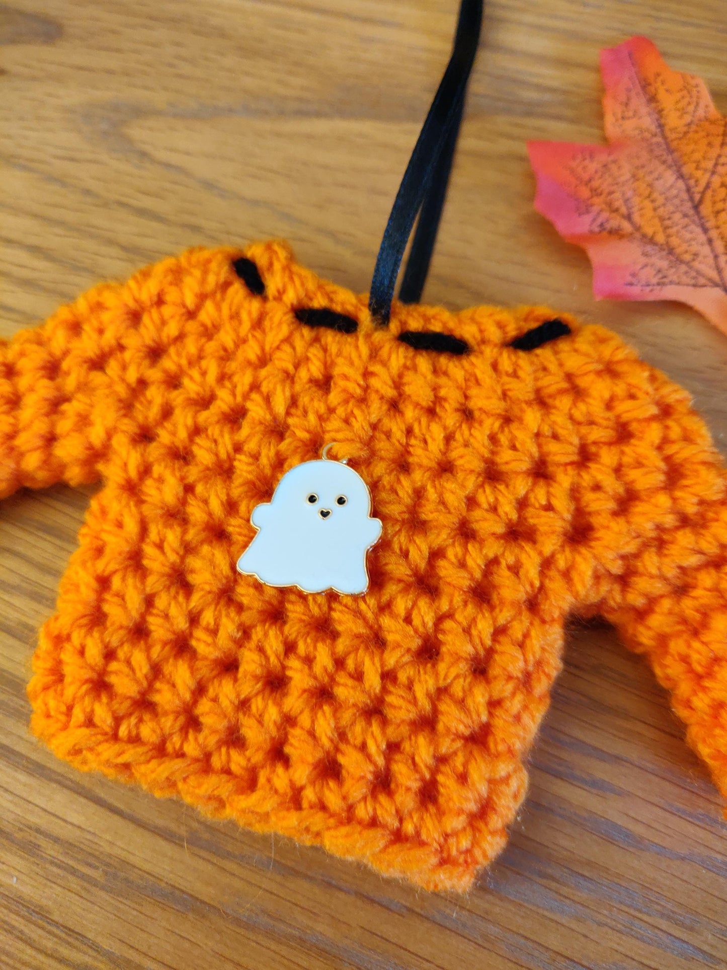 Halloween Jumper Hanging Decoration,  Mini Fall Sweatshirt, Halloween Dec, Orange Halloween Tree Dec, Halloween Fun Gift, Spooky Season