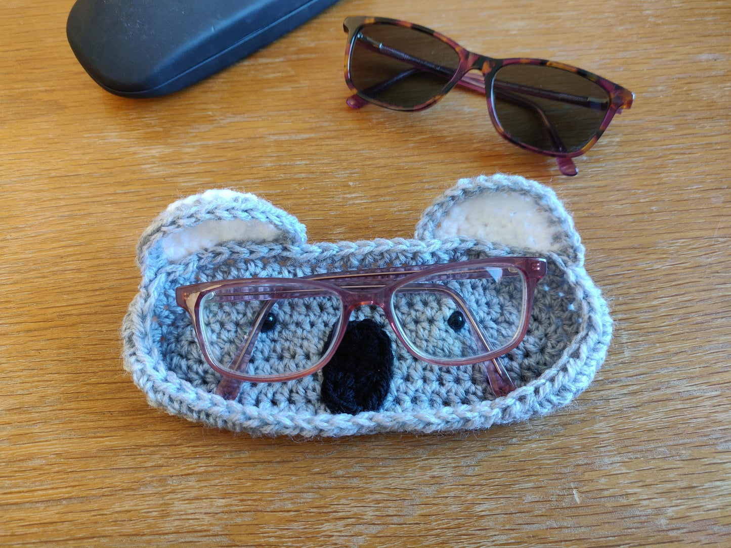Crochet Glasses Tray, Koala Bear Glasses Holder, Cute Koala Gift, Gift for Glasses Wearer kids, Panda Lover Animal Glasses Accessories, Case