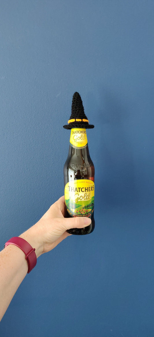Mini Witch Hat Bottle Topper: Gothic Halloween Decor
