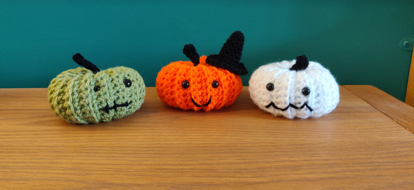Witch Pumpkin Halloween Decorations, Crochet Pumpkin with Witches Hat, Witch Decorations, Pumpkin Decor, Witchy Decor, Witch Hat Gift