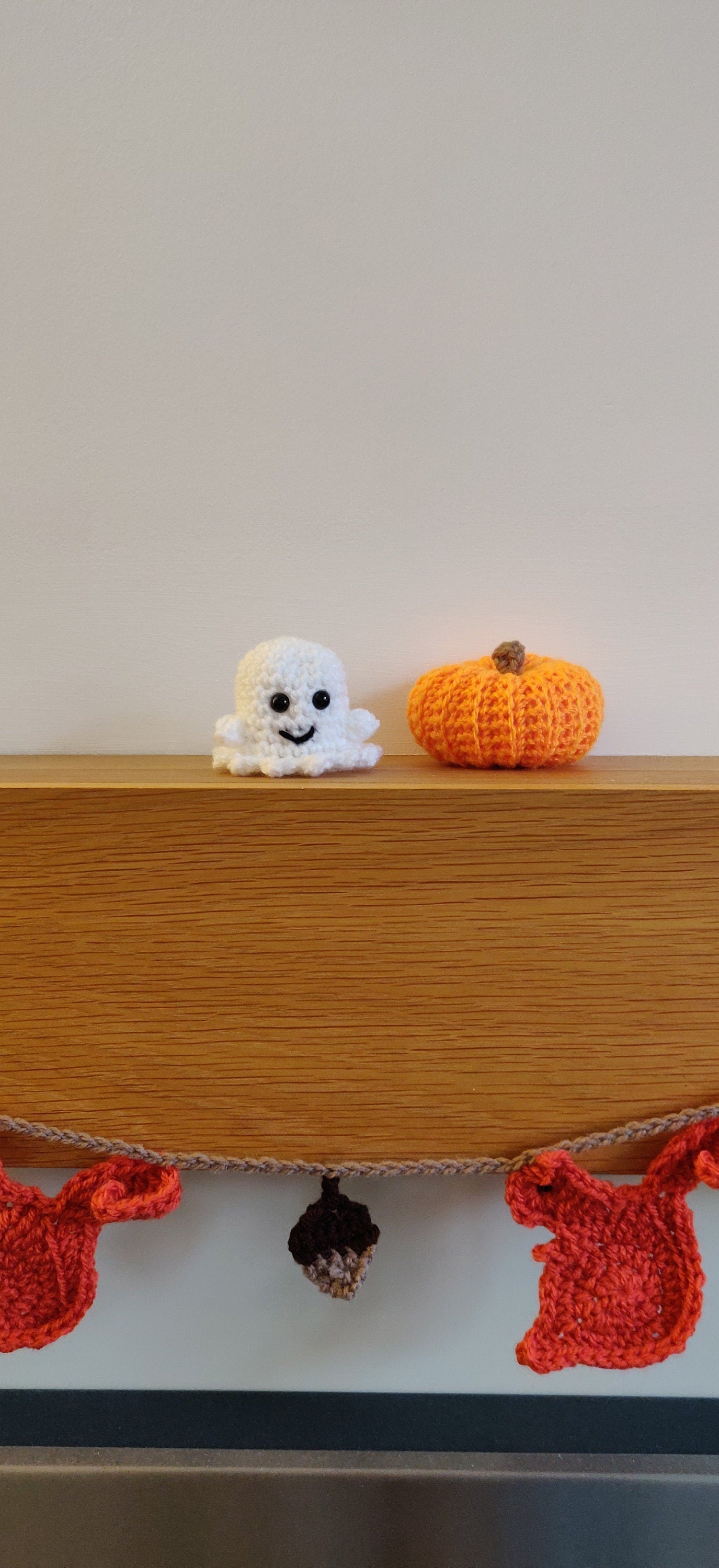 Ghost Hanging Decoration, White Spooky Ghost, Halloween Decor, Halloween Ghost, Mini Ghost Ornament, Light Up Ghost, Glow in the Dark Figure