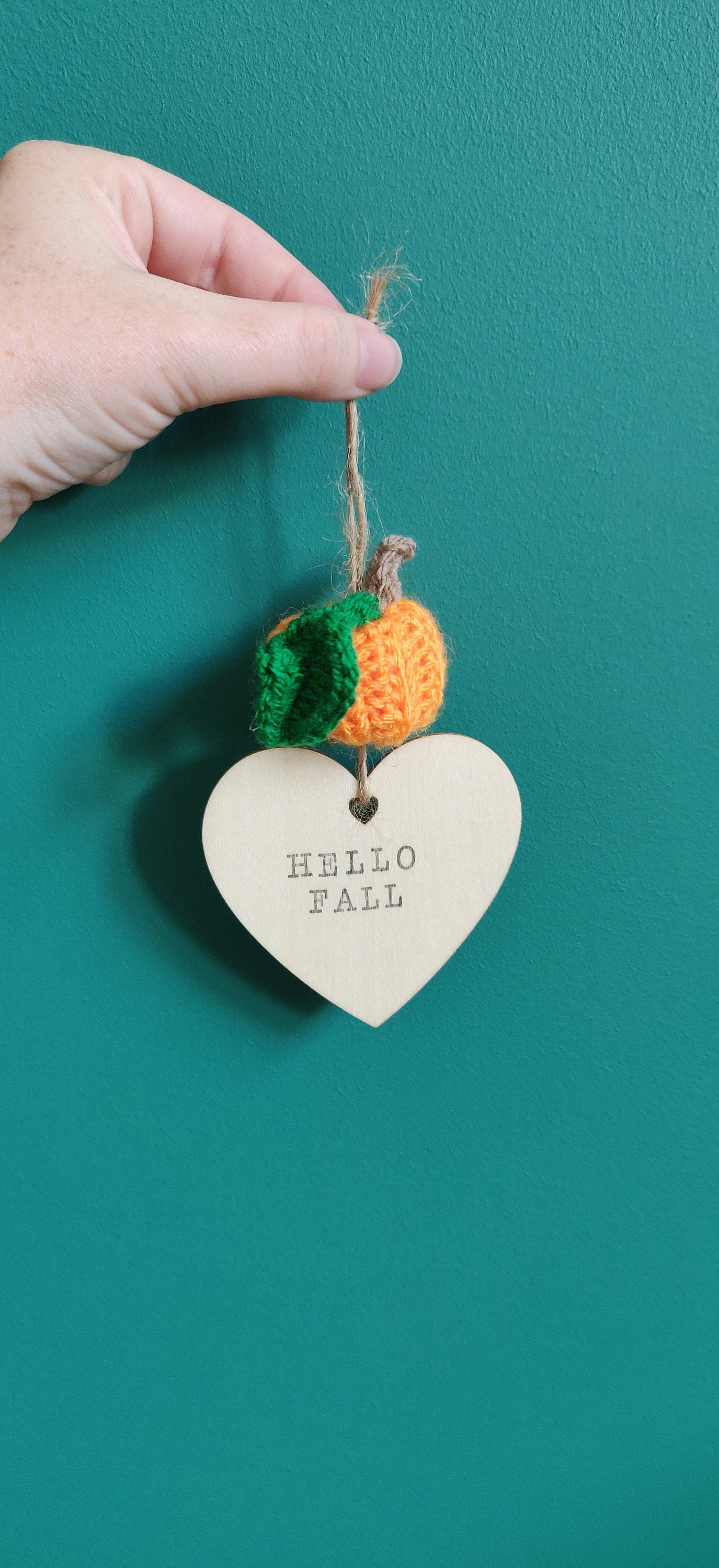 Hello Fall Heart Sign with Crochet Pumpkin, Personalized Decoration