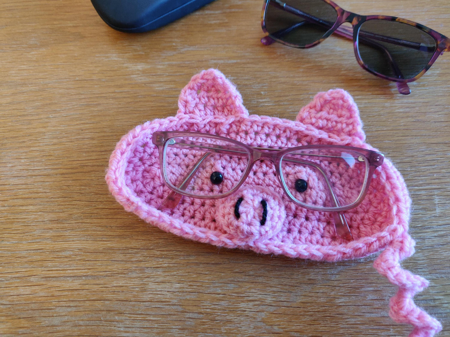 Crochet Glasses Tray, Koala Bear Glasses Holder, Cute Koala Gift, Gift for Glasses Wearer kids, Panda Lover Animal Glasses Accessories, Case