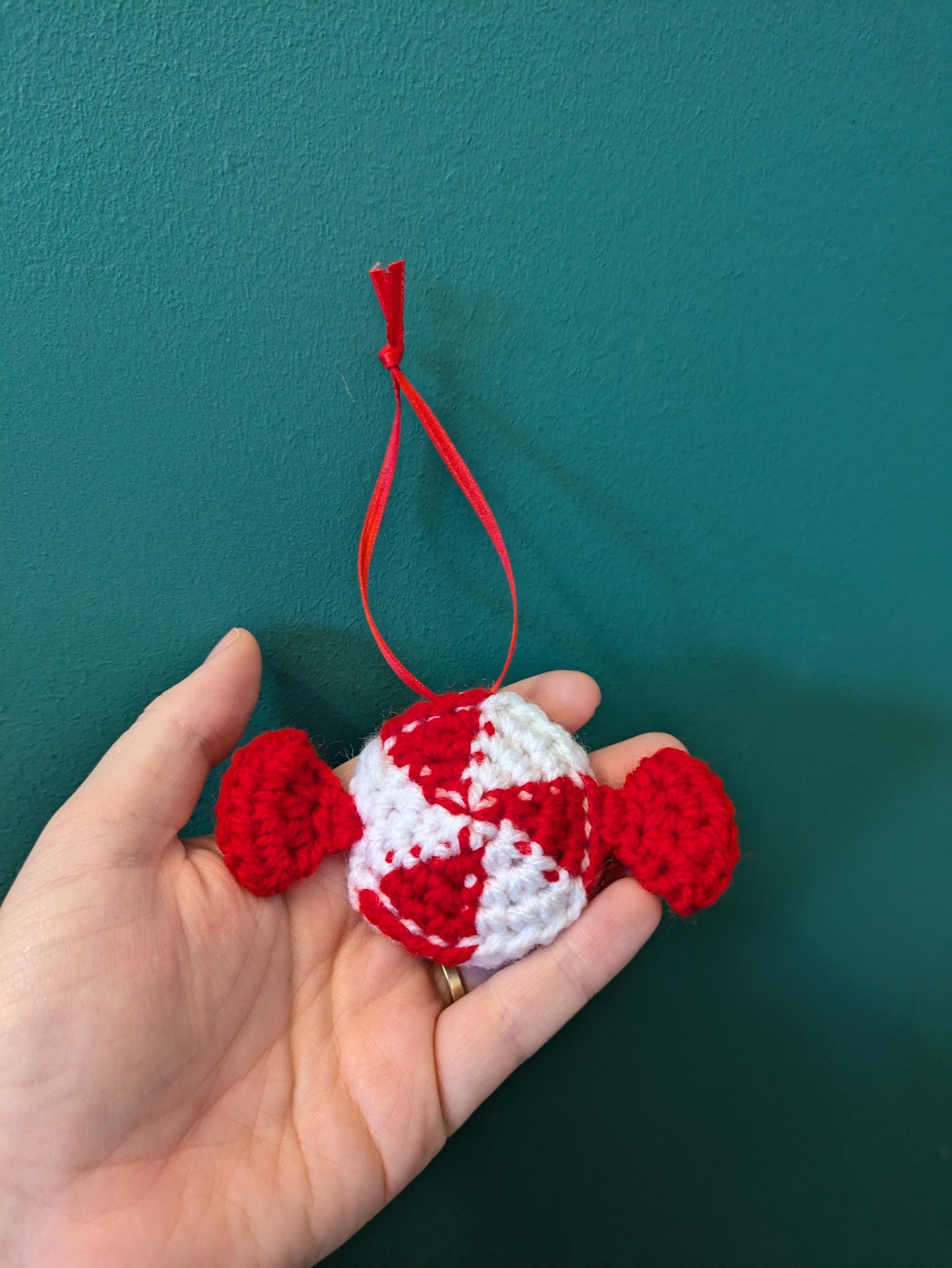 Red and White Christmas Decorations, Candy Cane,  Lolly Pop, Peppermint, Xmas Hanging Decs, Crochet Handmade Ornaments