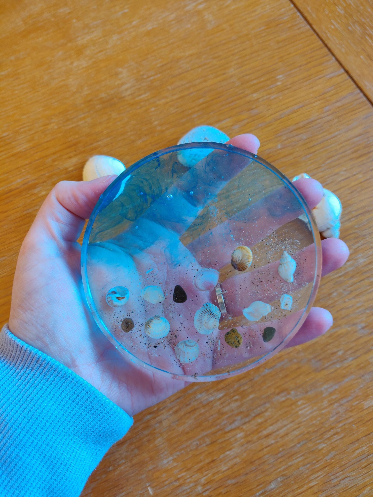 Seashell Resin Coaster for Beach Lovers, Beach House Decor, Ocean Inspired Handmade Coaster with Real Shells and Sand, Mini Shells