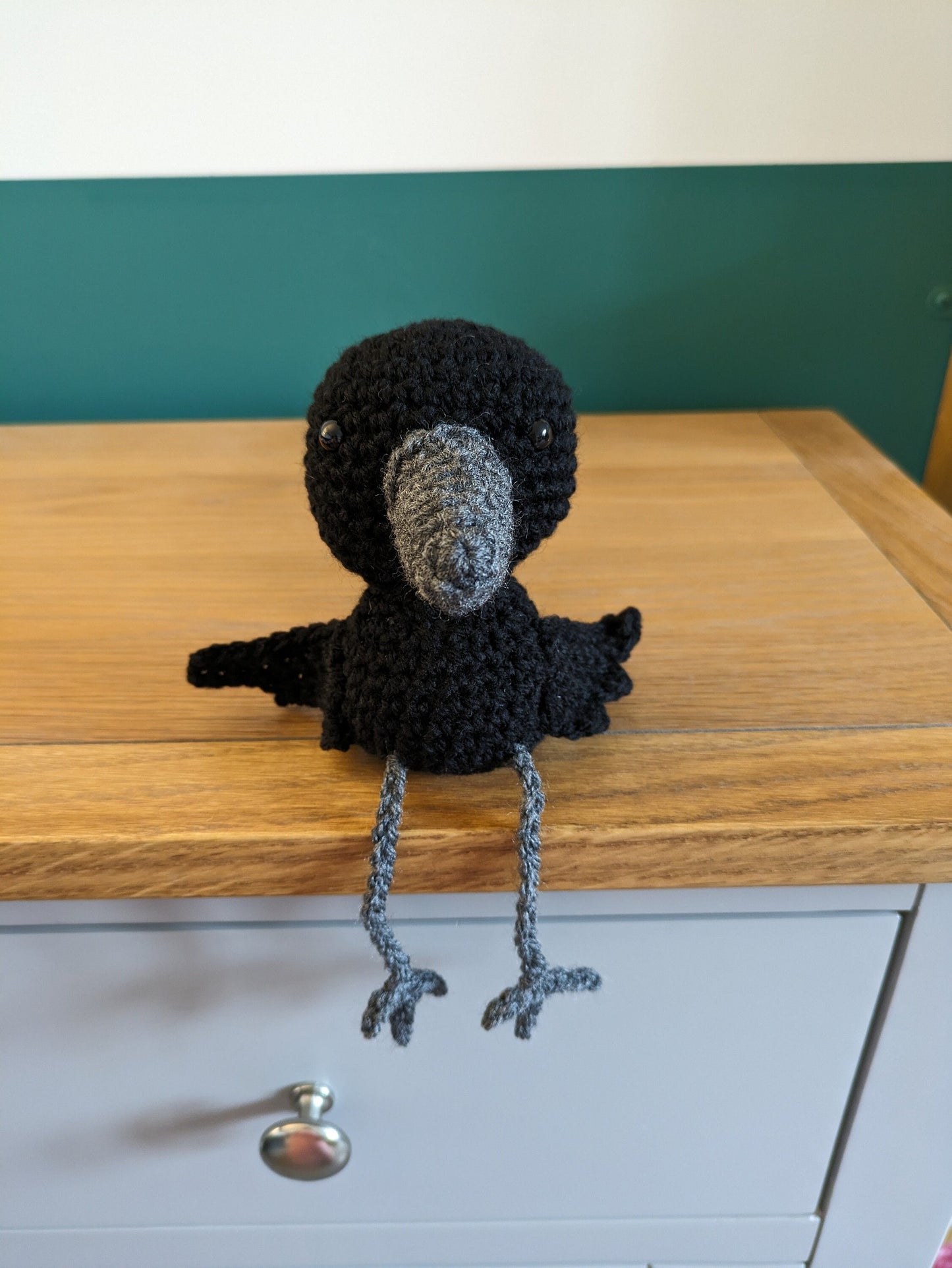Crochet Raven Figurine, Crow Ornament, Halloween Decoration, Jackdaw Bird, Gothic Birthday Gift, Black Bird, Home Decor