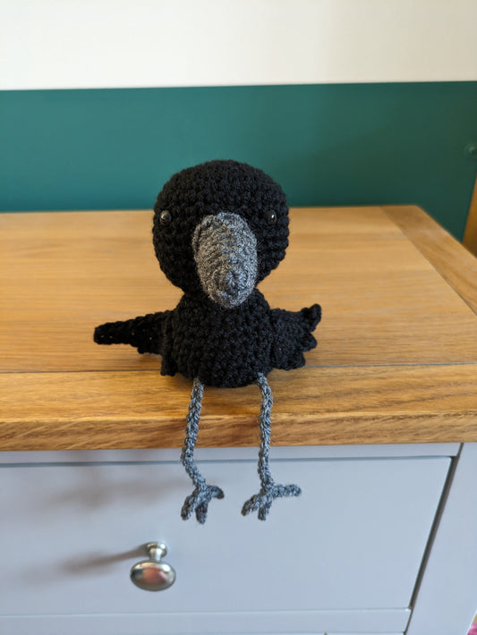 Crochet Raven Figurine, Crow Ornament, Halloween Decoration, Jackdaw Bird, Gothic Birthday Gift, Black Bird, Home Decor