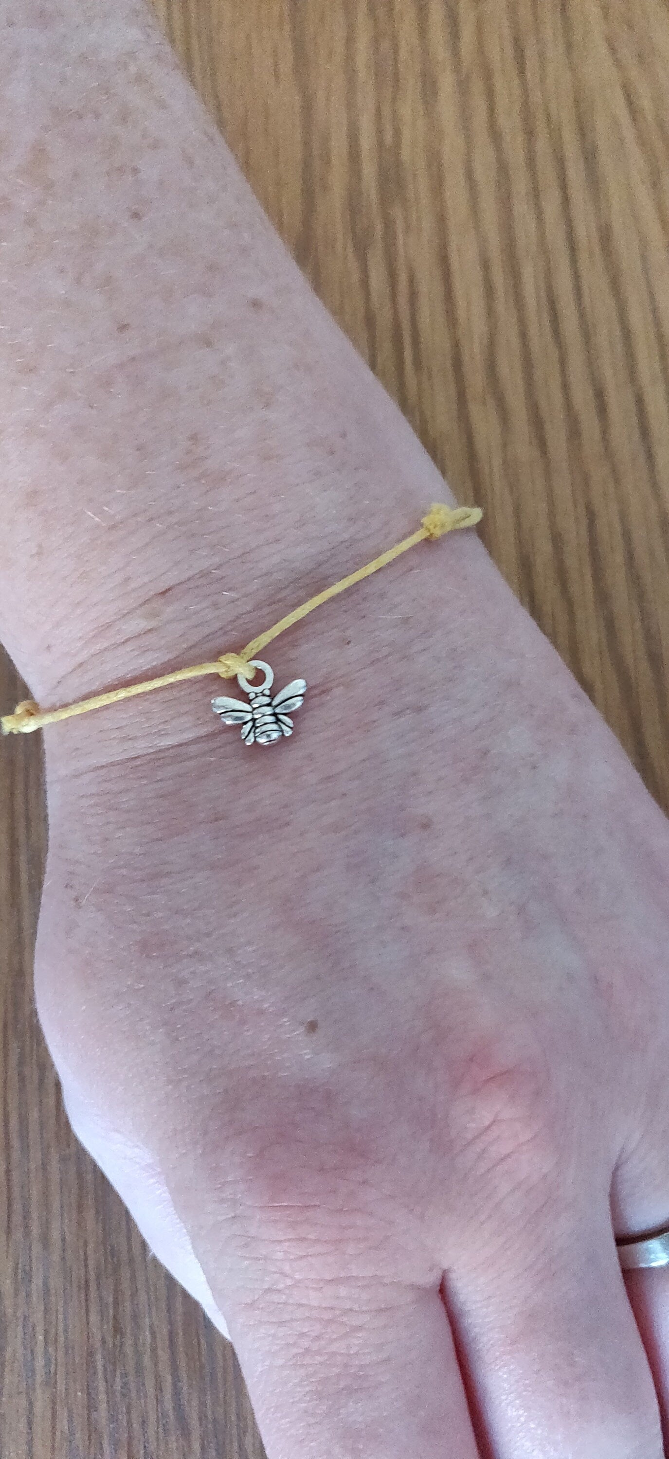 Thank you for bee-ing A Great Mum, Mother's Day Bee Charm Bracelet, Gift For Mum, Jewellery Bracelet For Mum, Mother's Day Card and Gift.