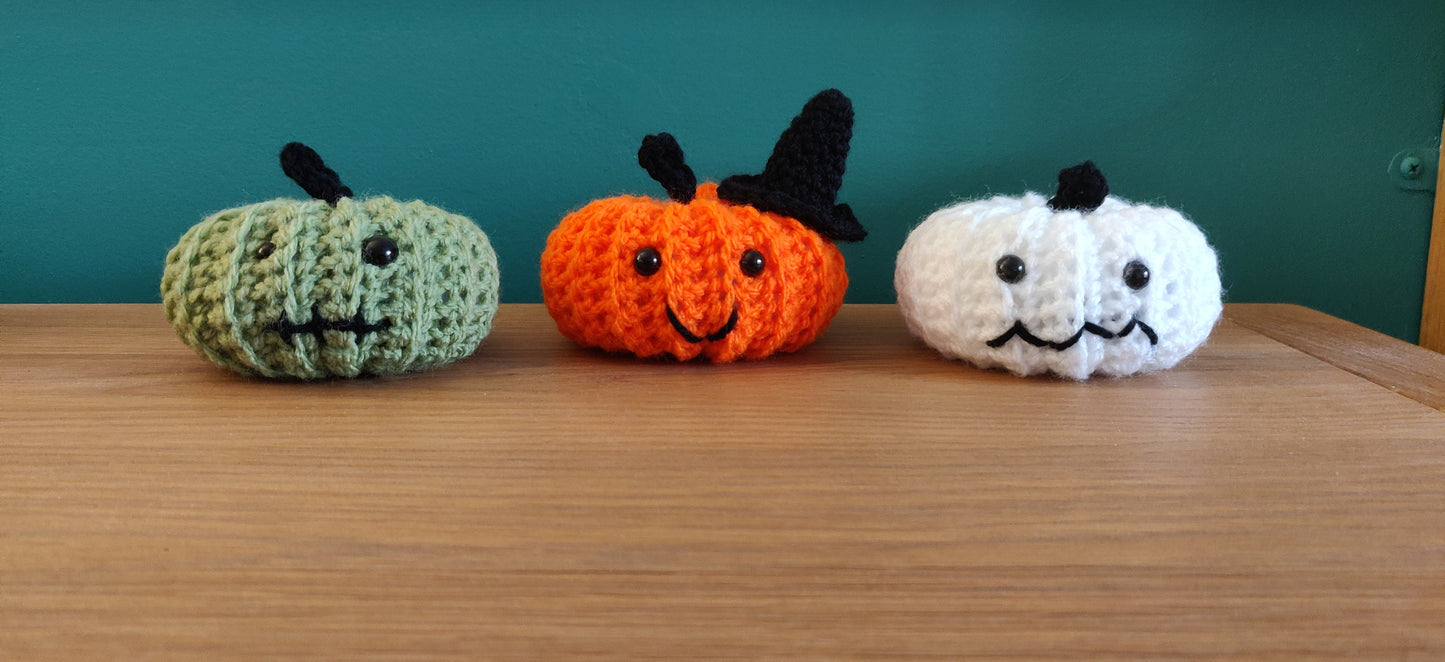Spider Pumpkin, Halloween Decor, Crochet Pumpkin with Legs, Wiccan Decorations, Pumpkin Decorations, Witchy Decor, Halloween Spider