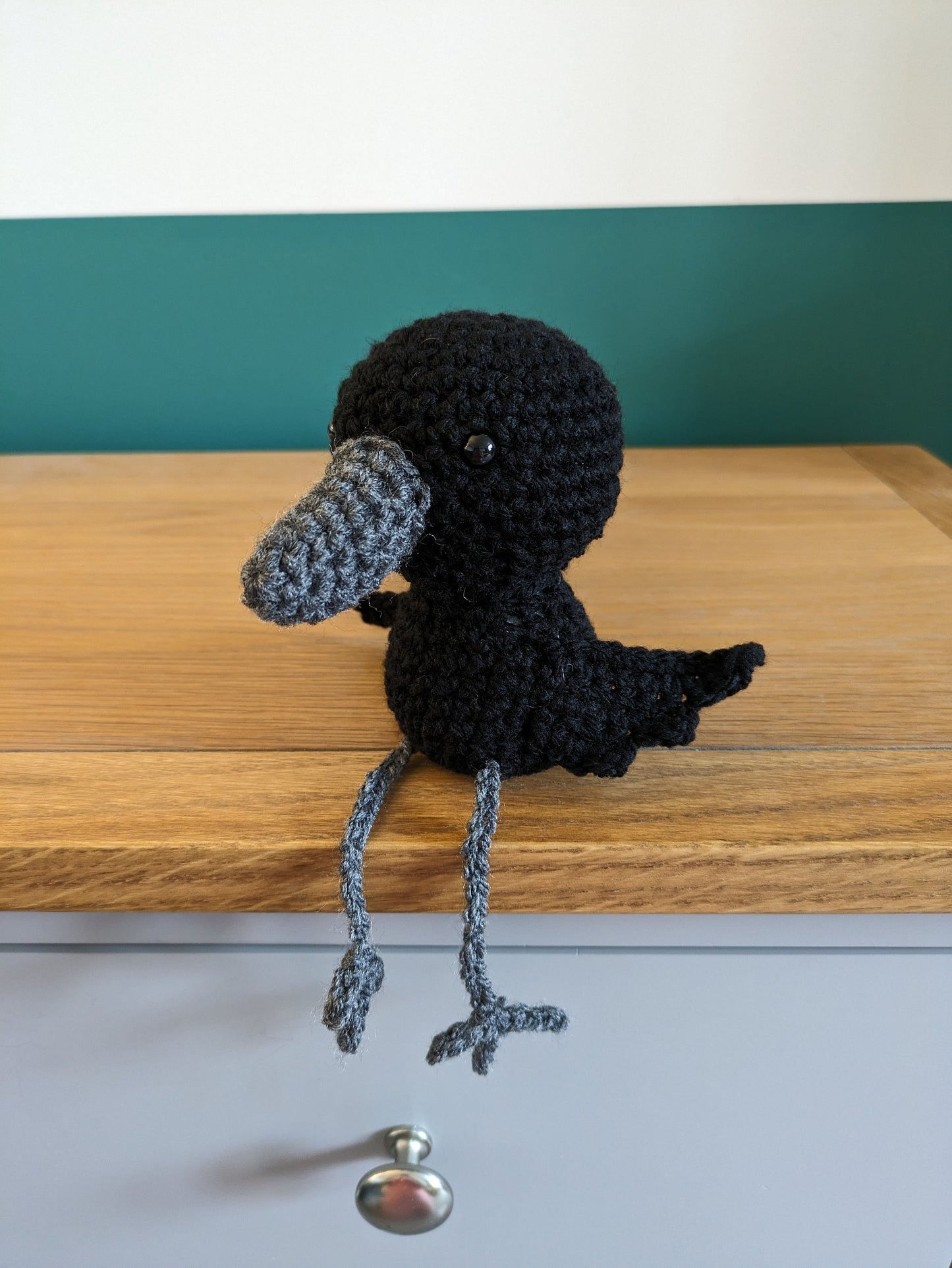 Crochet Raven Figurine, Crow Ornament, Halloween Decoration, Jackdaw Bird, Gothic Birthday Gift, Black Bird, Home Decor