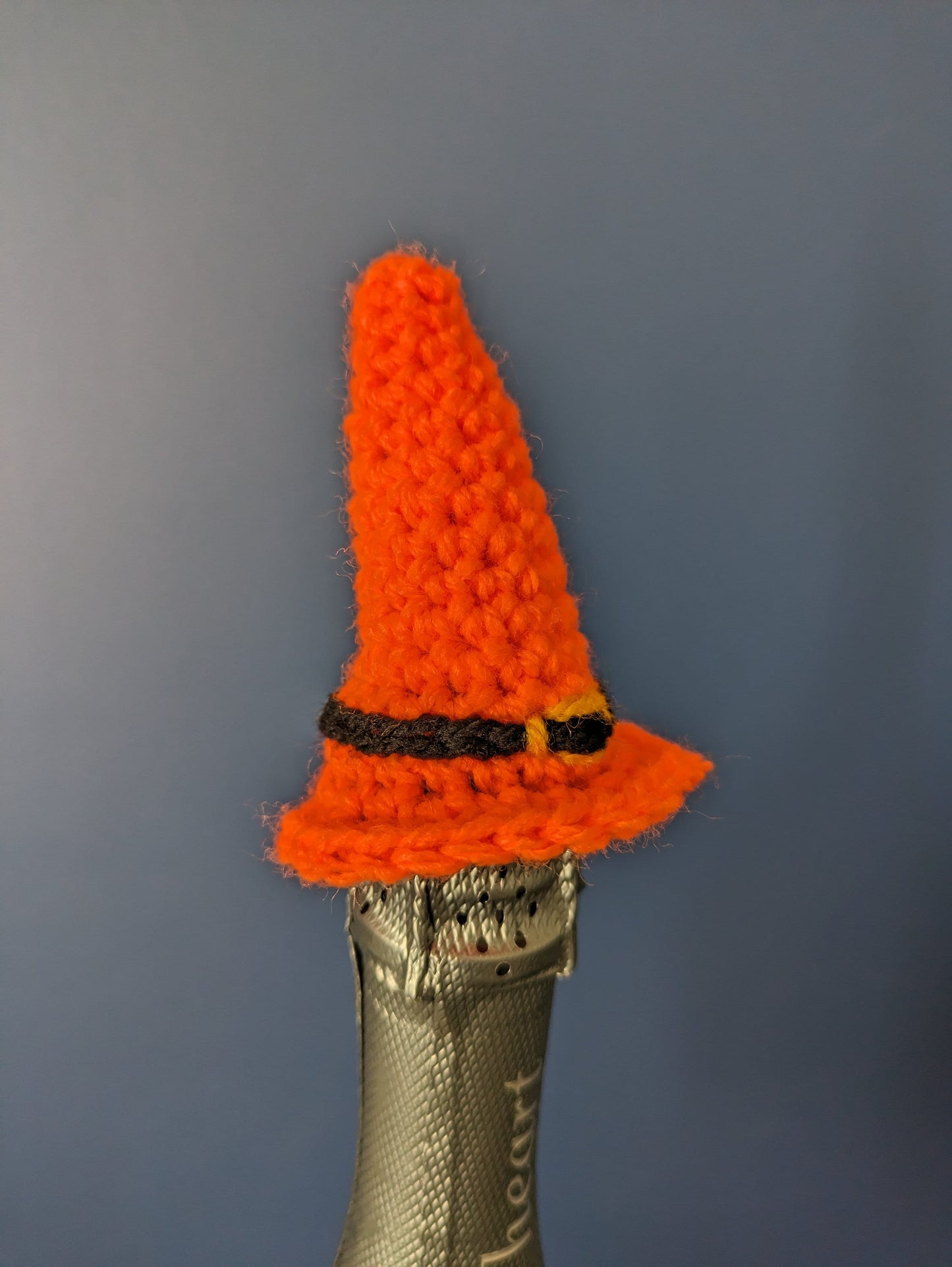 Mini Witch Hat Bottle Topper: Gothic Halloween Decor
