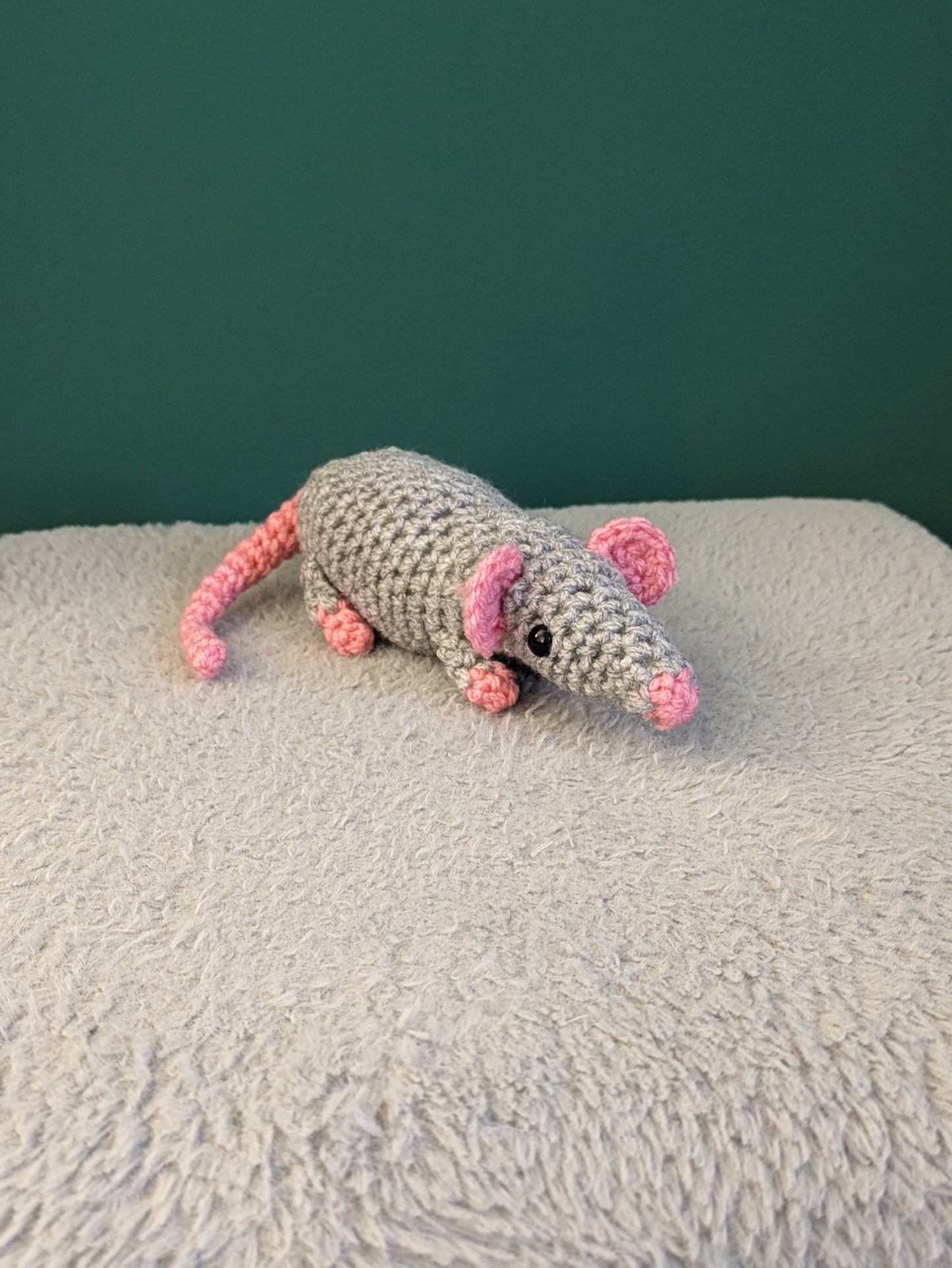 Crochet Pet Rat, Desk Buddy, Rat Lover Gift, Pink Rat Tail, Animal Plush, Personalised Pet Portrait, Memorial Keepsake Pet, Mouse, Rodent