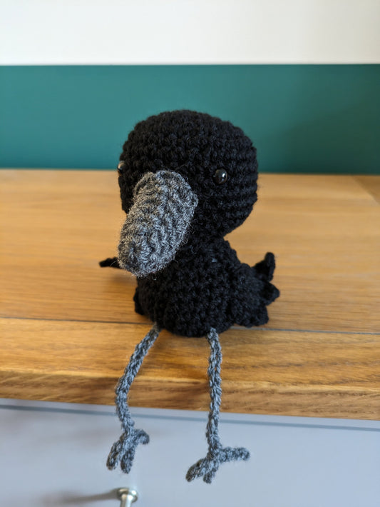 Crochet Raven Figurine, Crow Ornament, Halloween Decoration, Jackdaw Bird, Gothic Birthday Gift, Black Bird, Home Decor