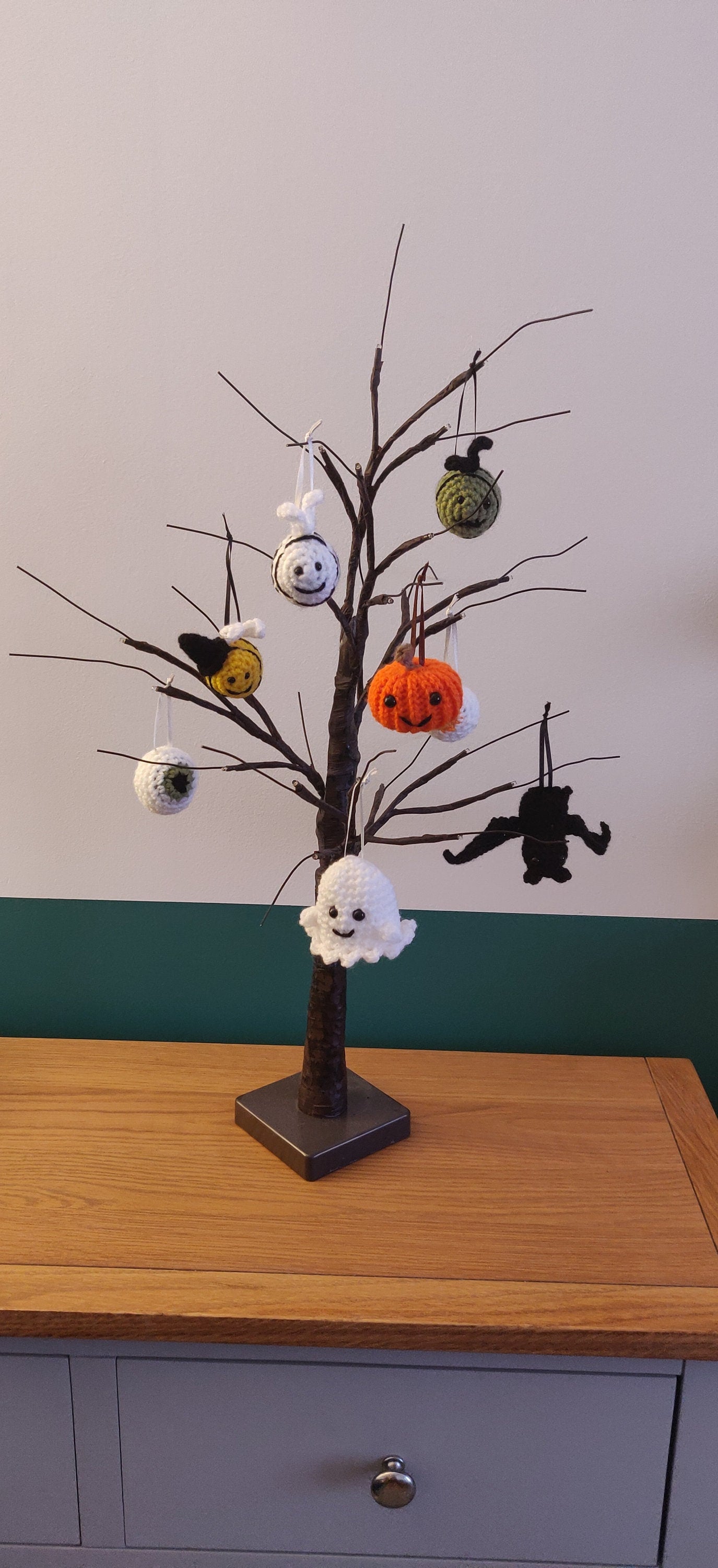 Glow in the Dark Mini Pumpkin with Face, Smiley White Pumpkin, Crochet Ornament, Halloween Decor, Autumn, Fall, Hanging Pumpkin Tree Decor