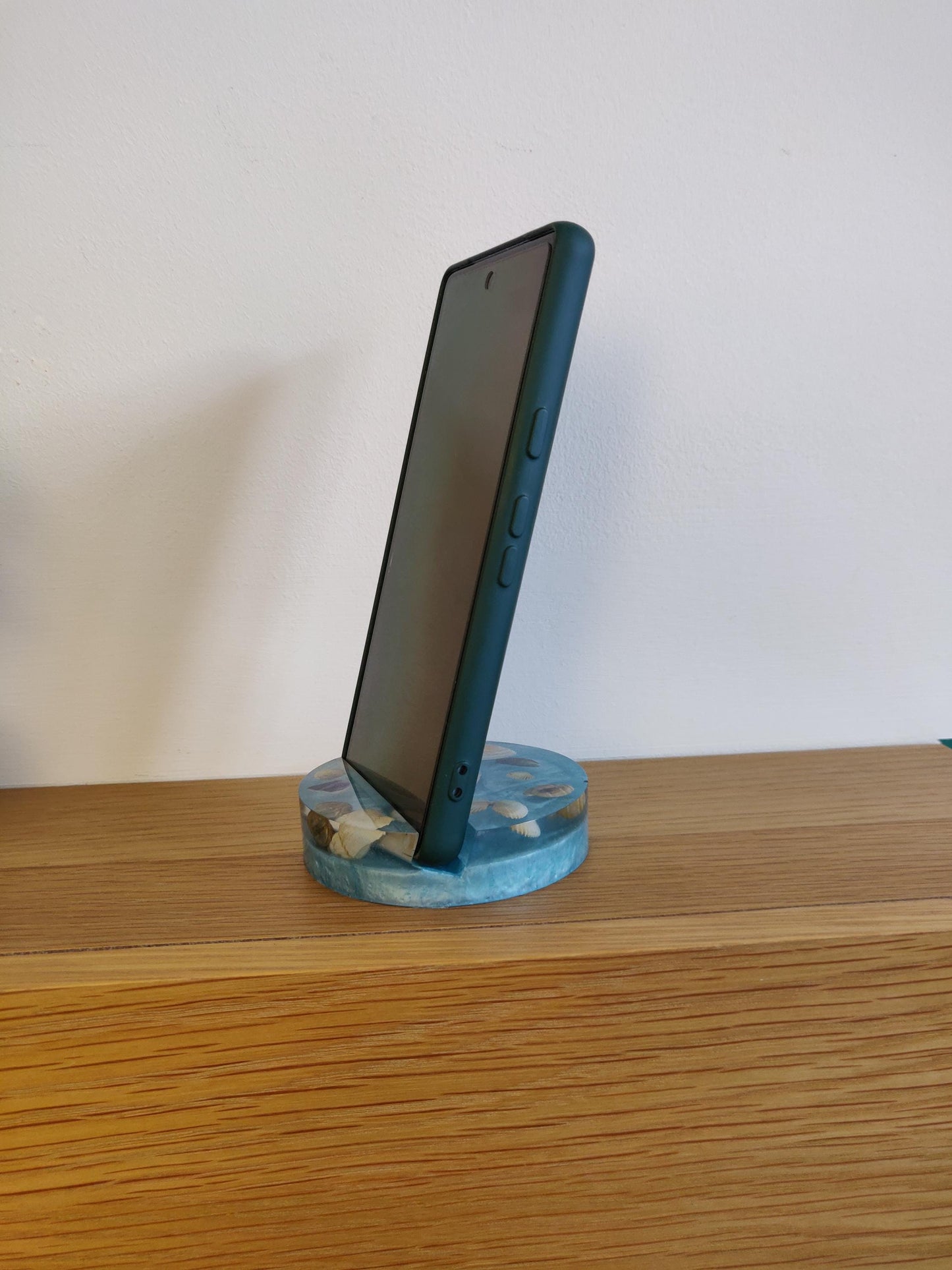 Resin Phone Stand, Beach Themed Stand, Desk Decor, Shell Phone Holder, Sea Waves Ornament, Tablet Stand, New Home, New Job Gift