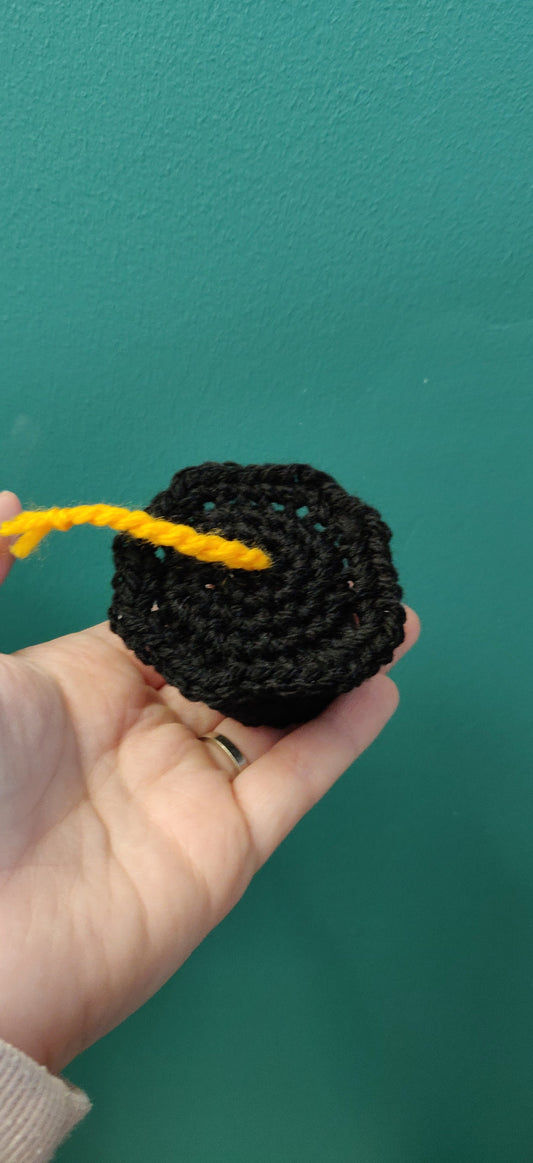 Doctorate Graduation Cap Bottle Topper, Graduation Gift, Crochet Mortarboard Gift, Graduation Gift for Her, Grad Gift for Him, Grad Card