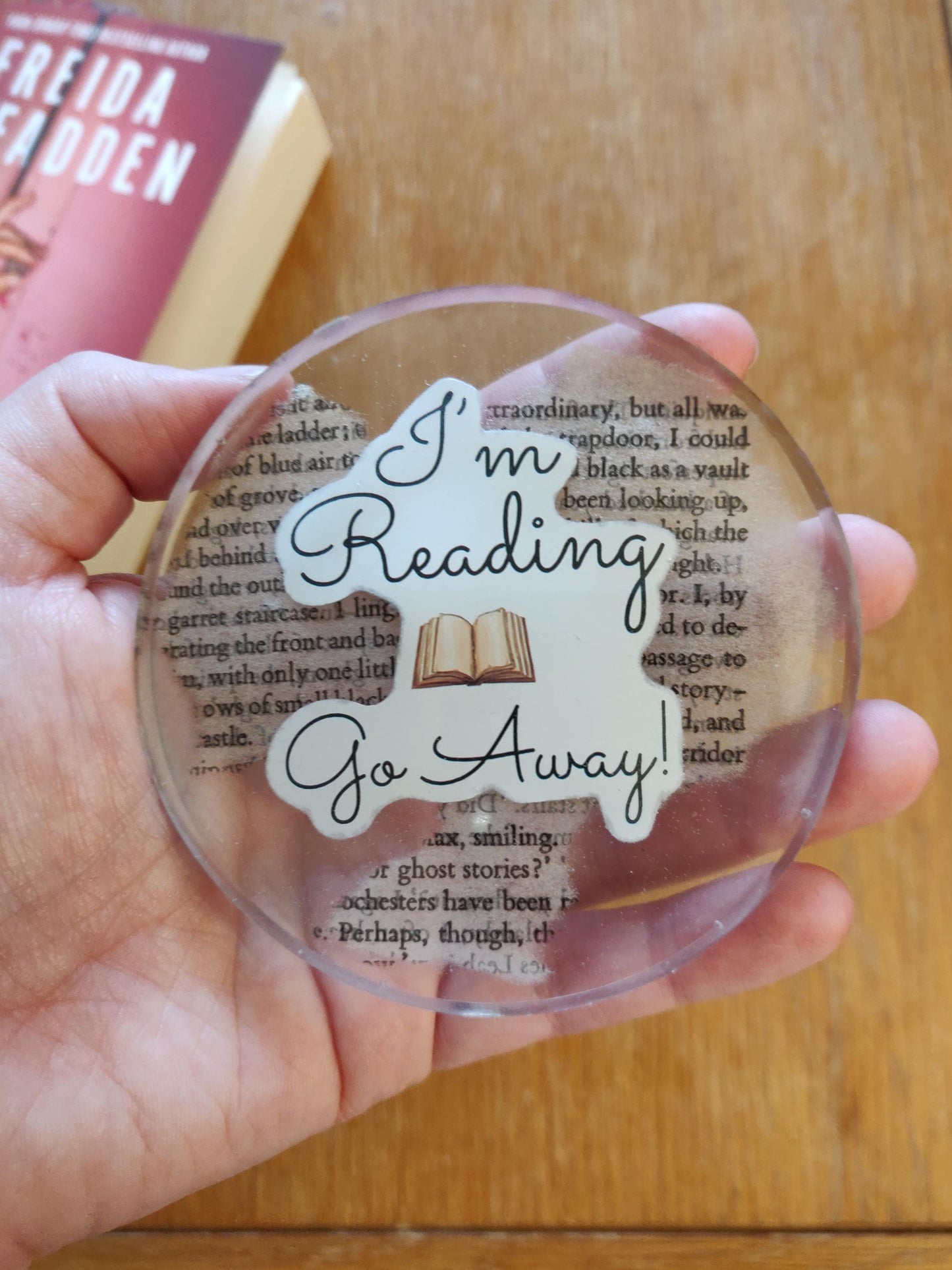 Seashell Resin Coaster for Beach Lovers, Beach House Decor, Ocean Inspired Handmade Coaster with Real Shells and Sand, Mini Shells