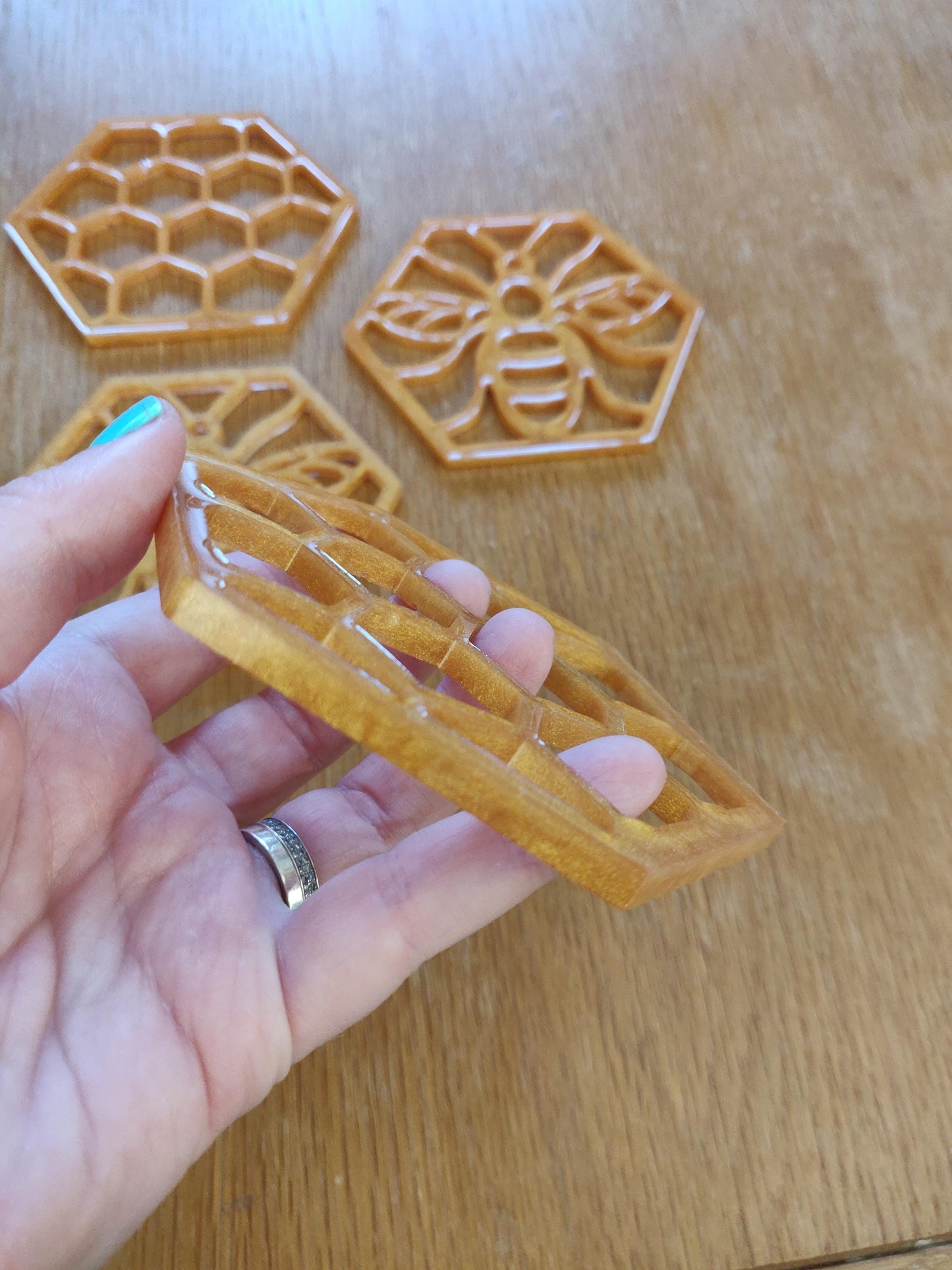 Golden Bee Epoxy Resin Coaster, Yellow Honeycomb Decor, Housewarming Coaster Set, Unique Bee Theme, Geometric Hexagon Bee Keeper Gift