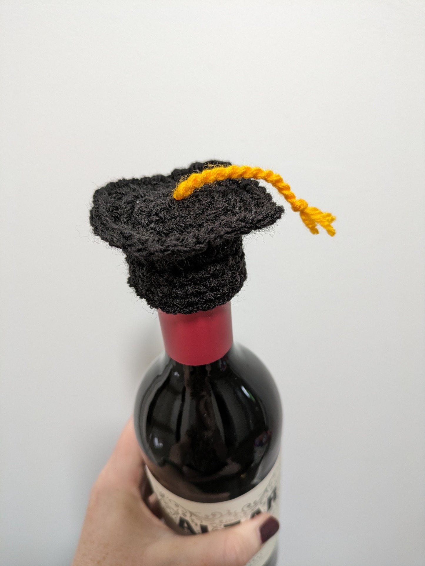 Crochet Graduation Cap Bottle Topper: Mortarboard Gift
