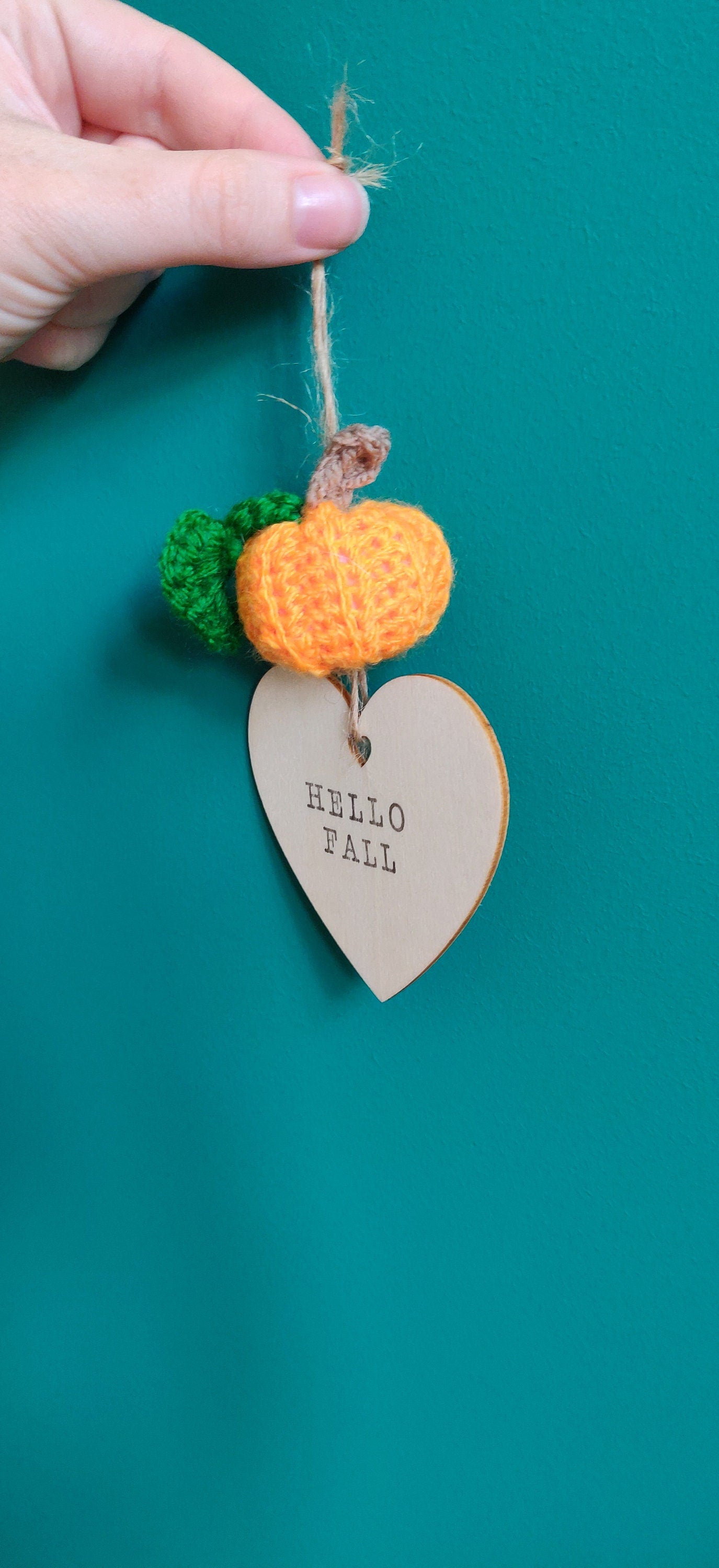 Hello Fall Heart Sign with Crochet Pumpkin, Personalized Decoration