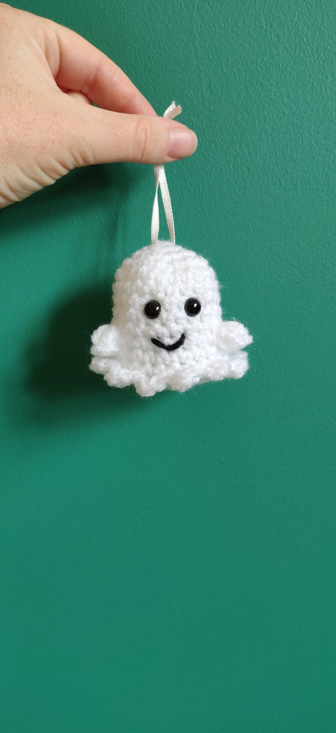 Ghost Hanging Decoration, White Spooky Ghost, Halloween Decor, Halloween Ghost, Mini Ghost Ornament, Light Up Ghost, Glow in the Dark Figure