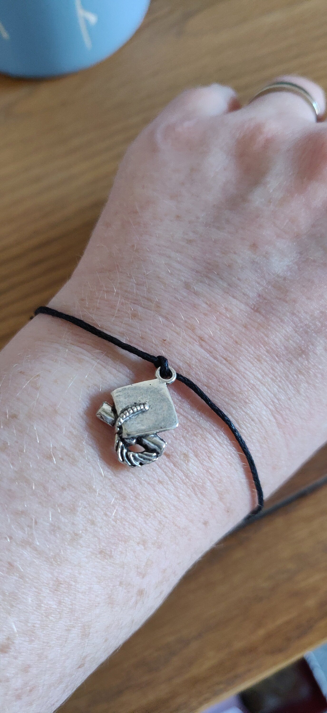 Graduation Gift Set, Graduation Hat Bottle Topper and Charm Bracelet, Grad Gift for Her, Graduate Gift for Him, Graduation Card and Gift
