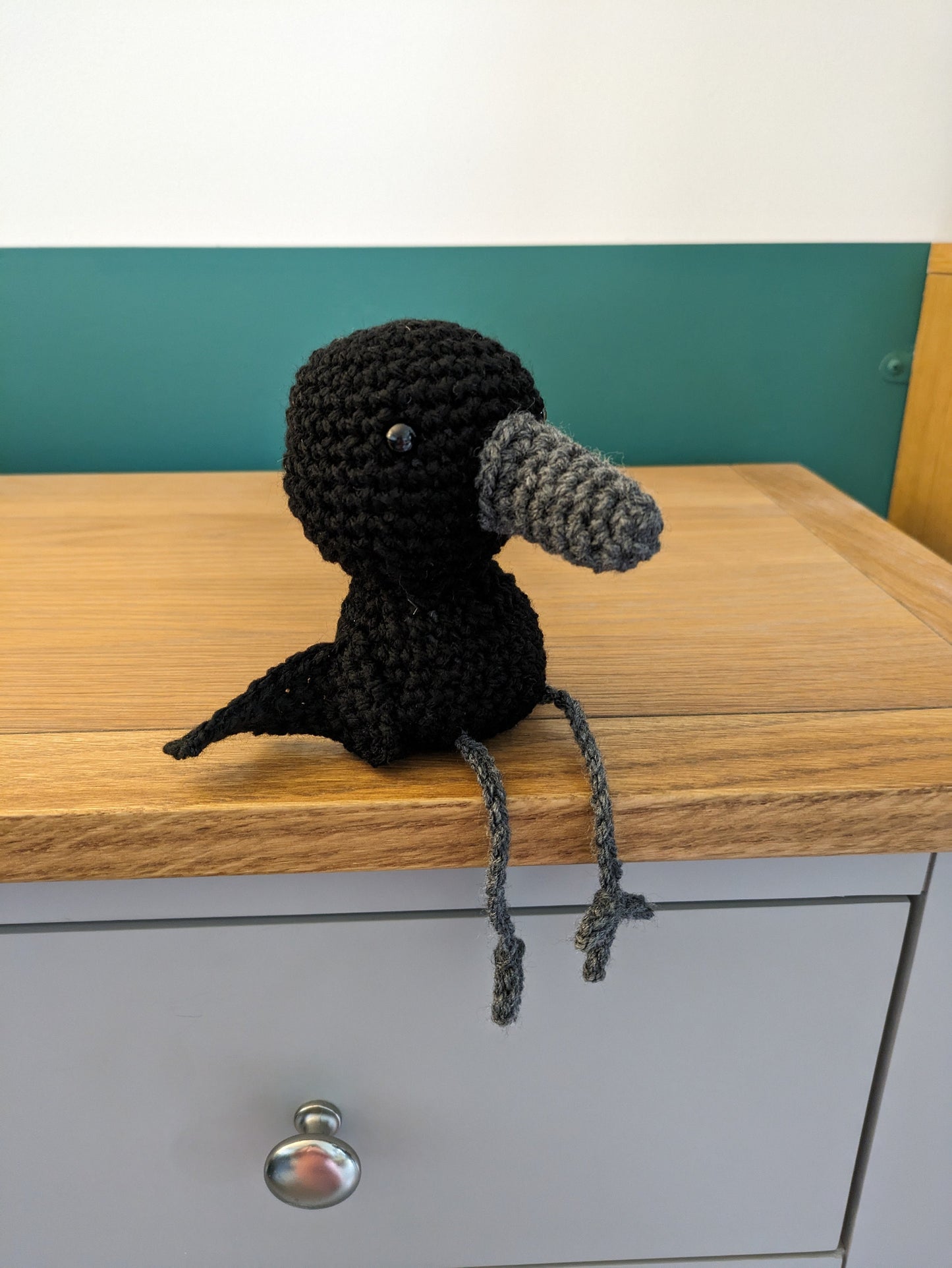 Crochet Raven Figurine, Crow Ornament, Halloween Decoration, Jackdaw Bird, Gothic Birthday Gift, Black Bird, Home Decor