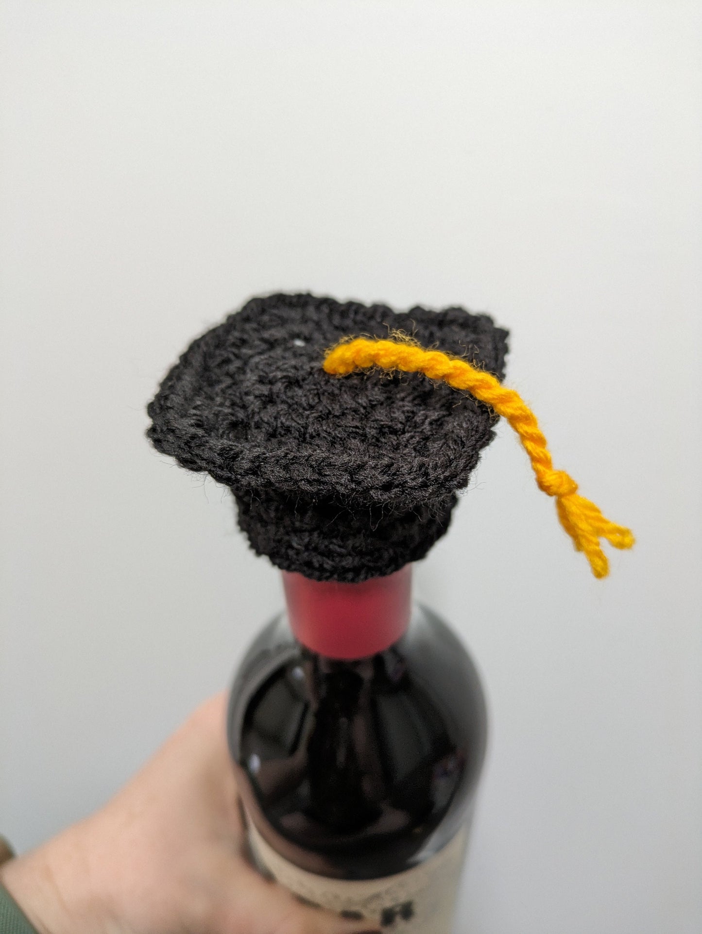 Crochet Graduation Cap Bottle Topper: Mortarboard Gift
