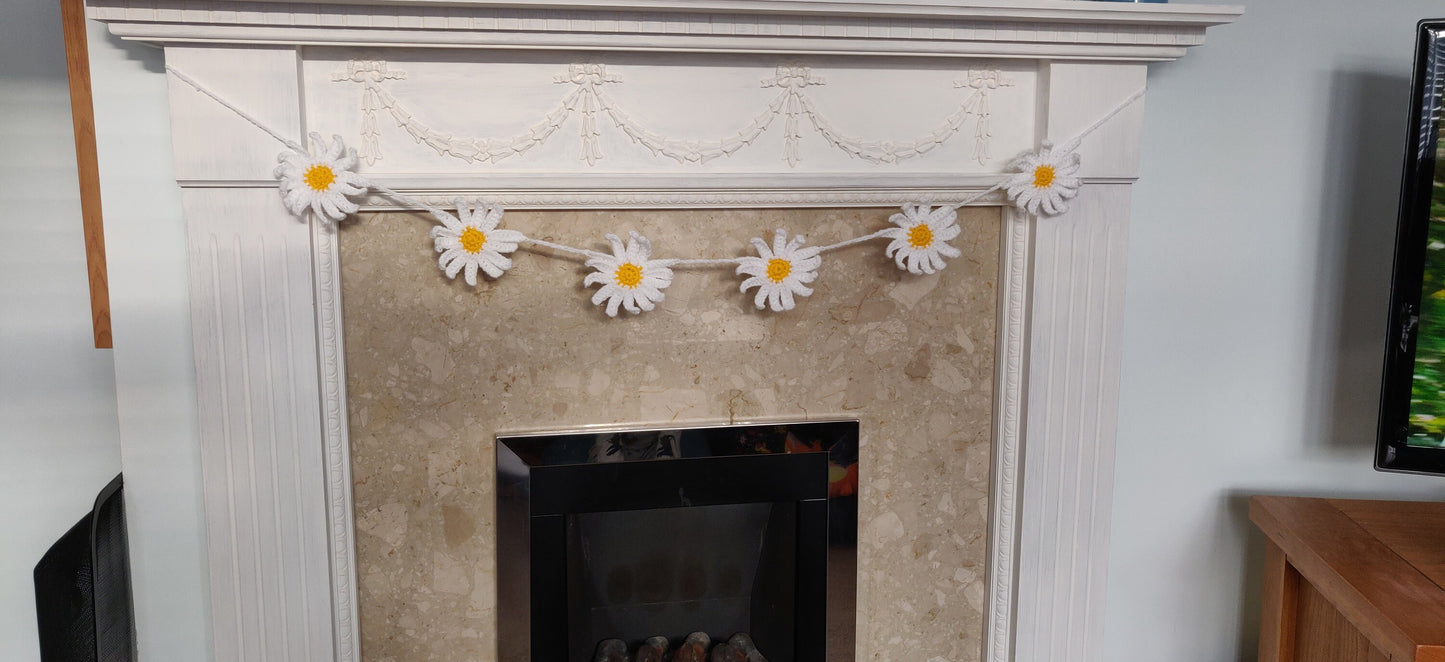 Crochet Daisy Garland, Nursery Bunting, Summer Decor